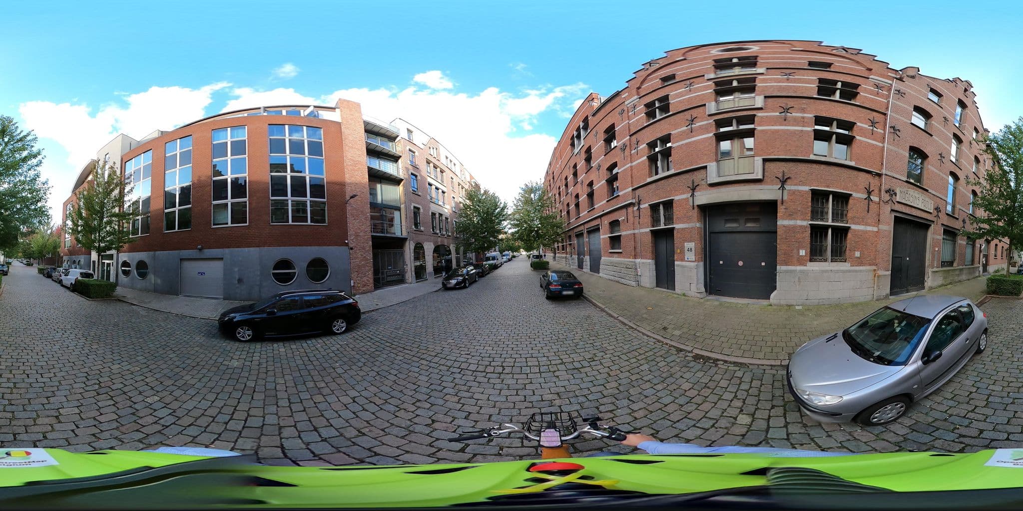 Street view near Hotel City Flats Antwerp, Antwerp — © thibaultmol (CC BY-SA · Mapillary)