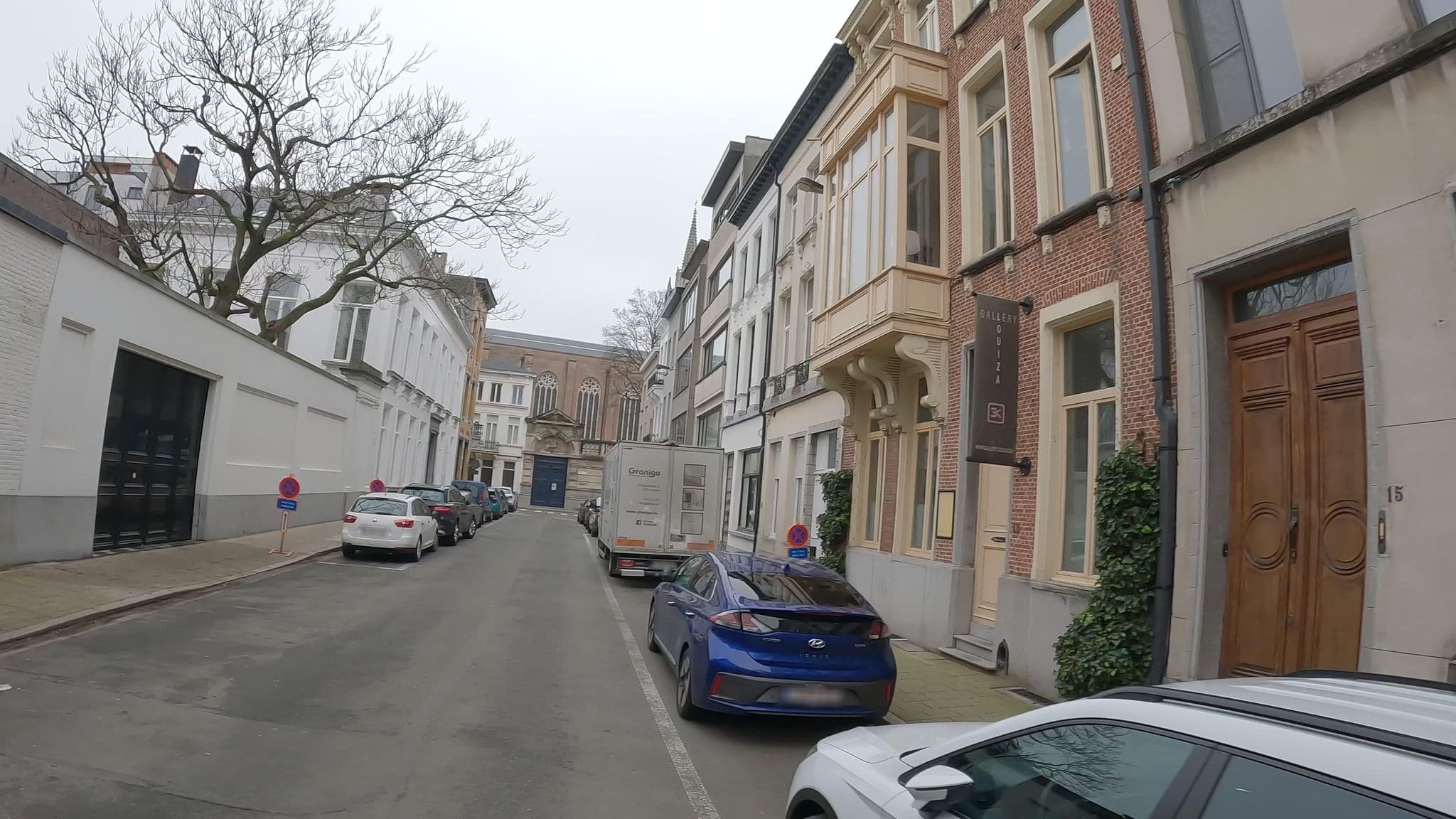 Street view near Louiza 15, Antwerp — © koninklijke (CC BY-SA · Mapillary)