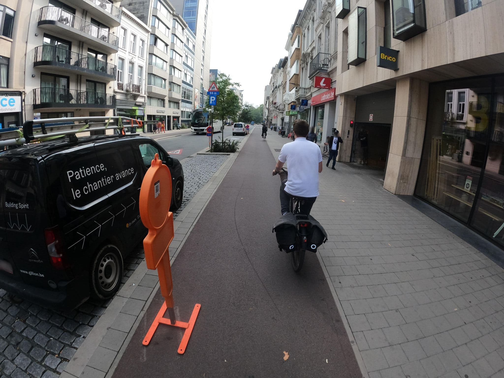 Street view near Qstay, Antwerp — © koninklijke (CC BY-SA · Mapillary)
