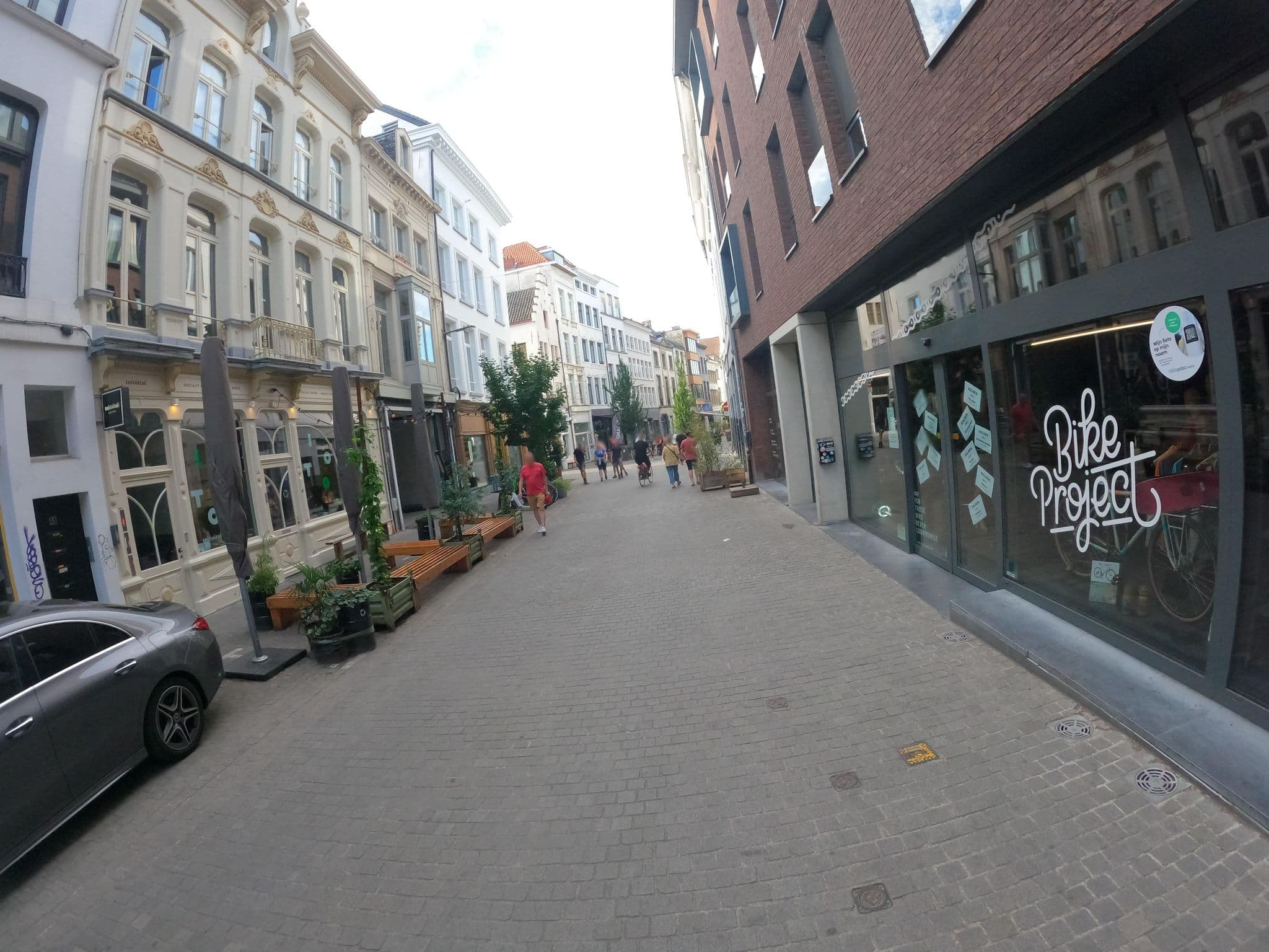 Street view near Nico's & Lolo's B&B, Antwerp — © koninklijke (CC BY-SA · Mapillary)