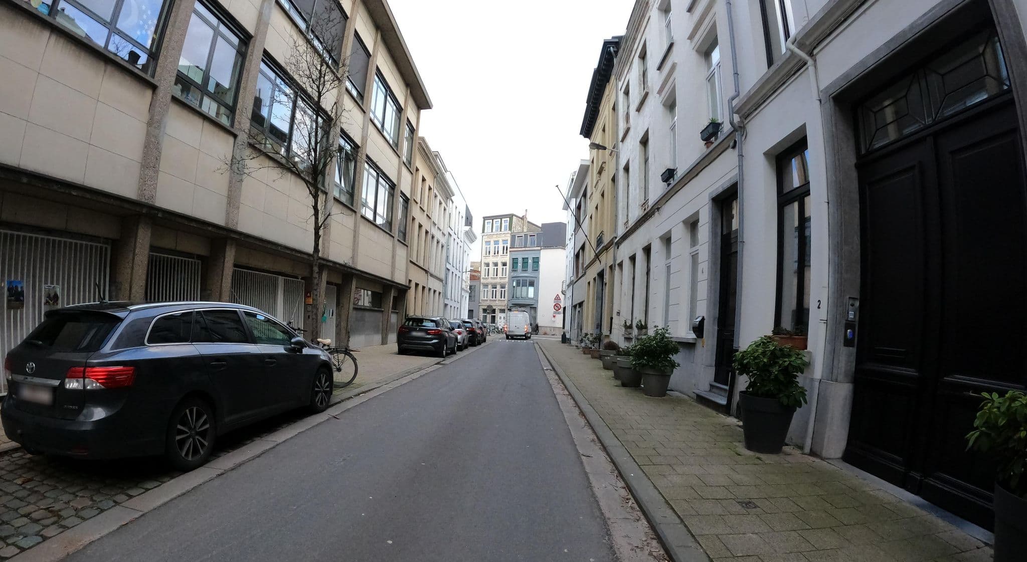 Street view near Leopold Lodge, Antwerp — © koninklijke (CC BY-SA · Mapillary)