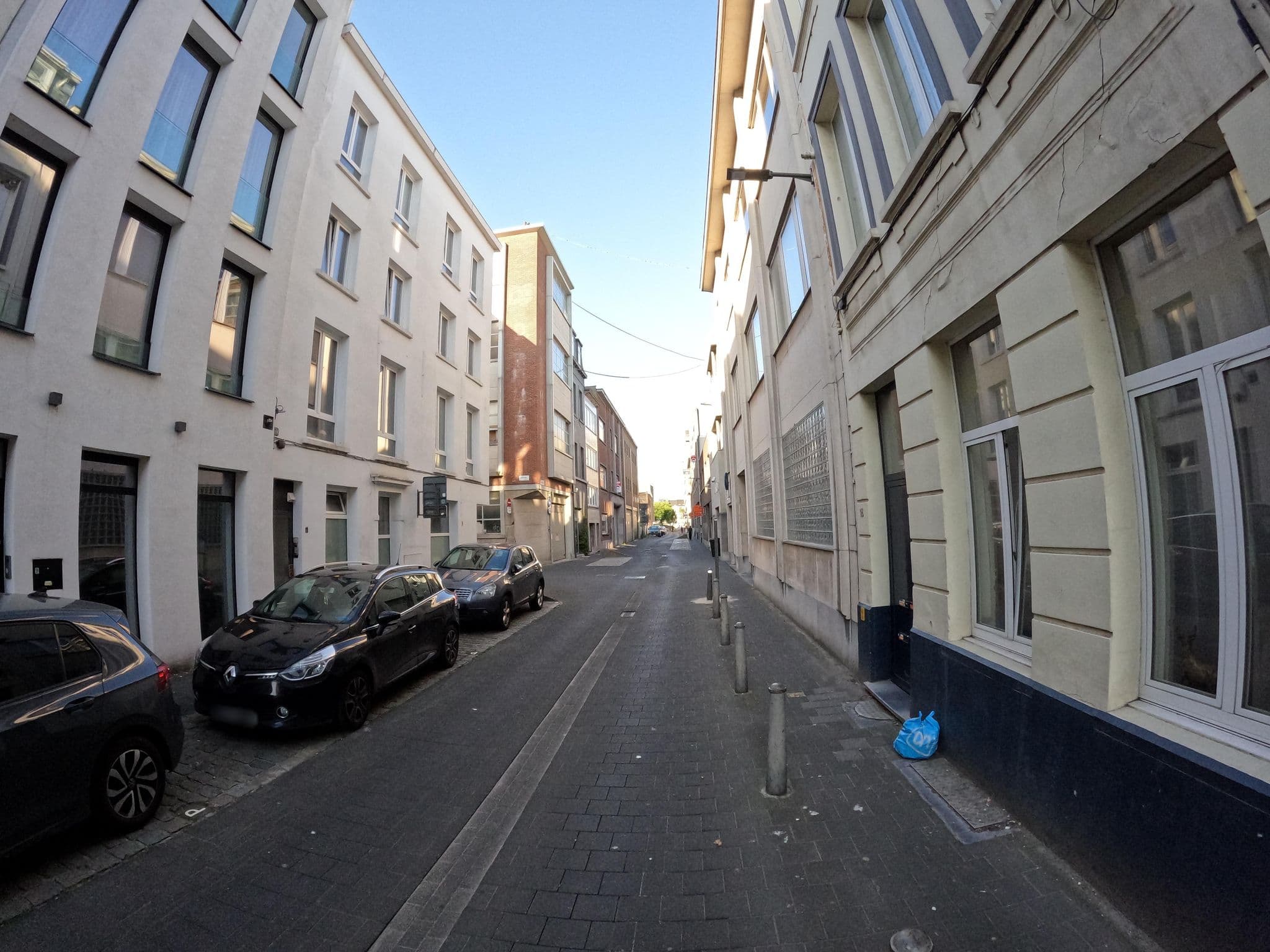 Street view near Prenes Miramar Plaza, Antwerp — © koninklijke (CC BY-SA · Mapillary)