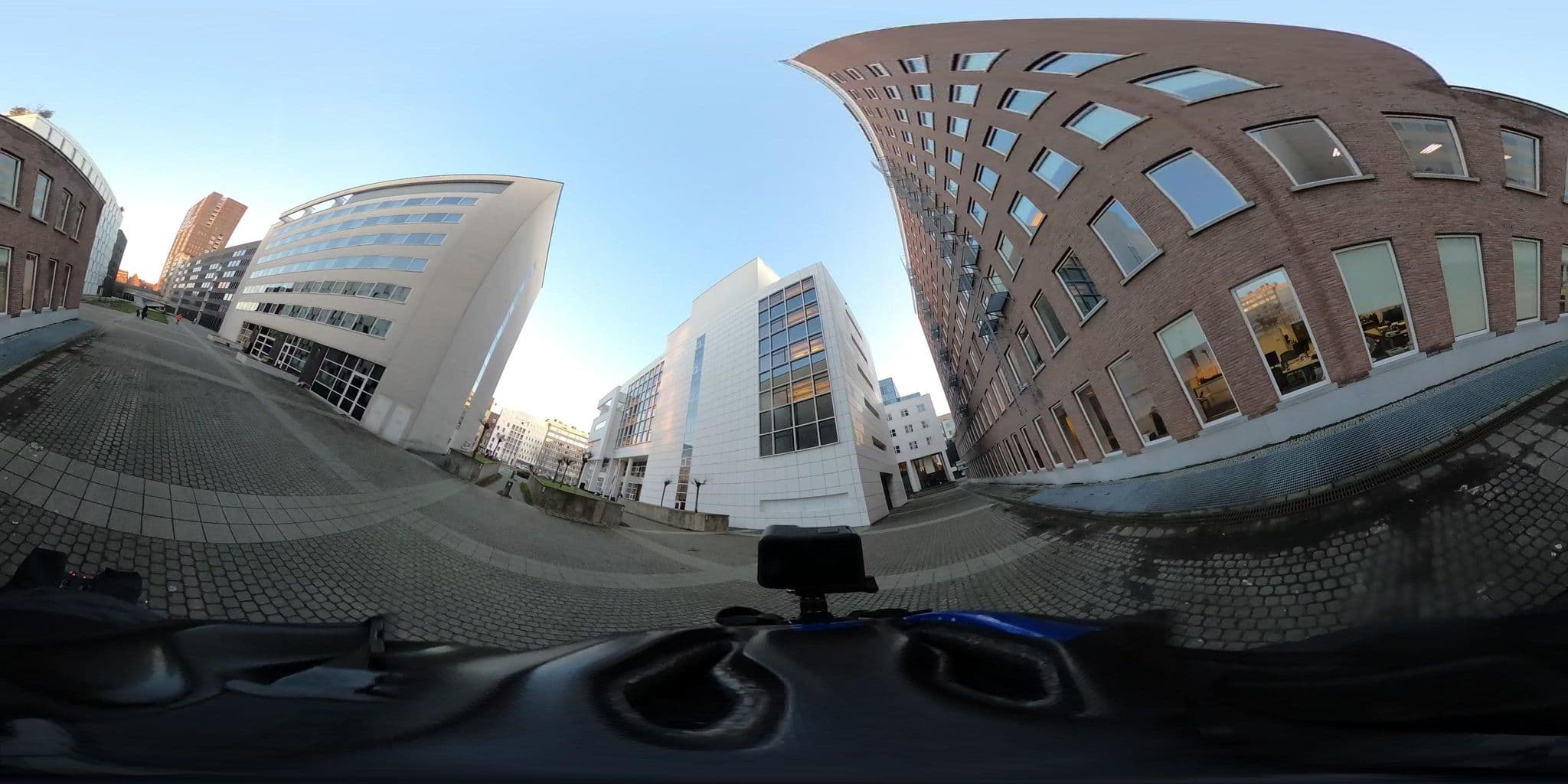 Street view near Holiday Inn Kamer 523, Antwerp — © konink360 (CC BY-SA · Mapillary)