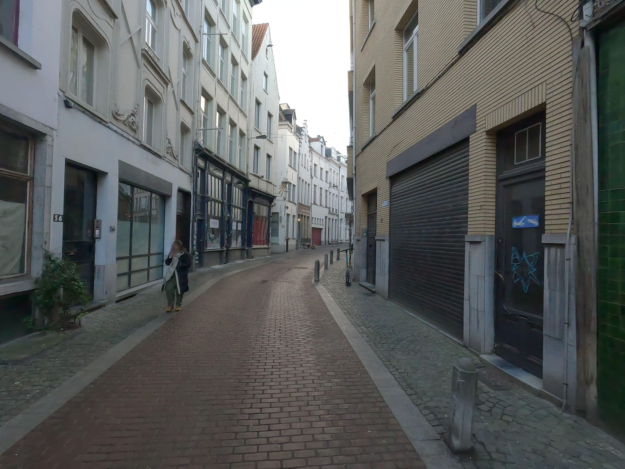 Street view near 42nd Suite, Antwerp — © koninklijke (CC BY-SA · Mapillary)