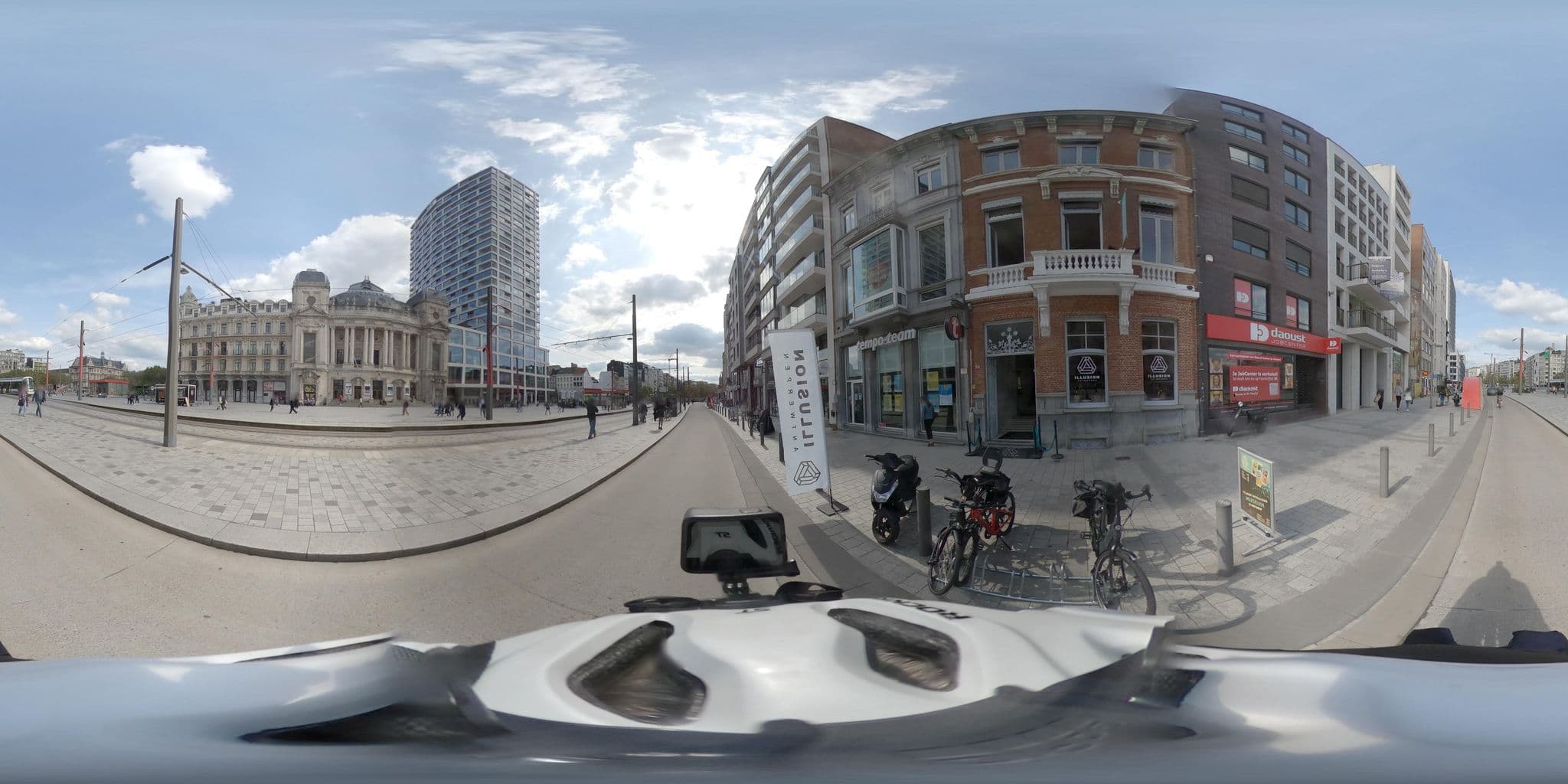 Street view near Guesthouse Porters, Antwerp — © konink360 (CC BY-SA · Mapillary)