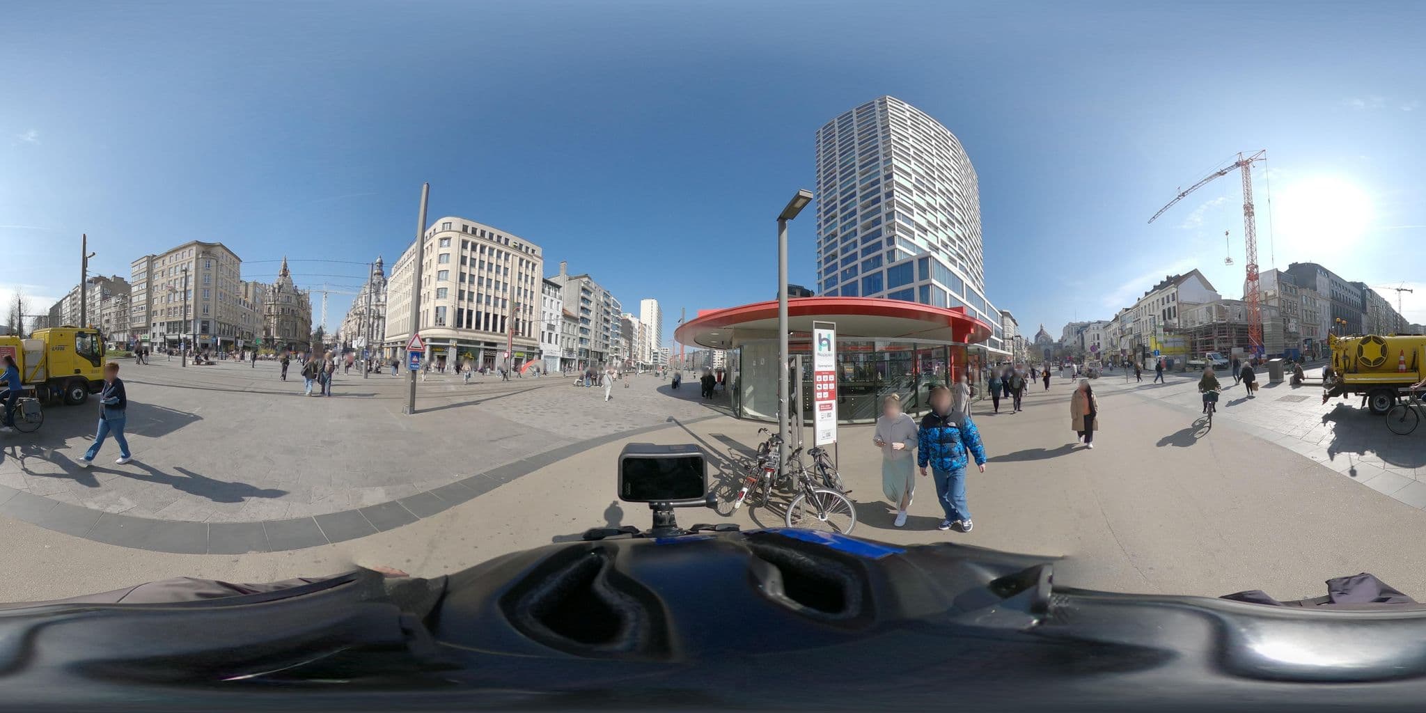Street view near B&B Hotel Centrum, Antwerp — © konink360 (CC BY-SA · Mapillary)