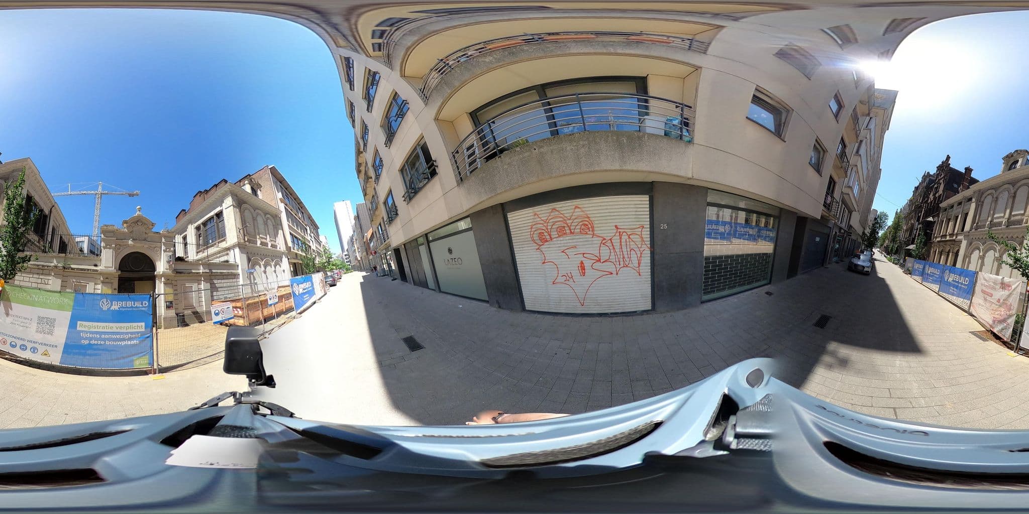 Street view near Euro Hotel, Antwerp — © konink360 (CC BY-SA · Mapillary)