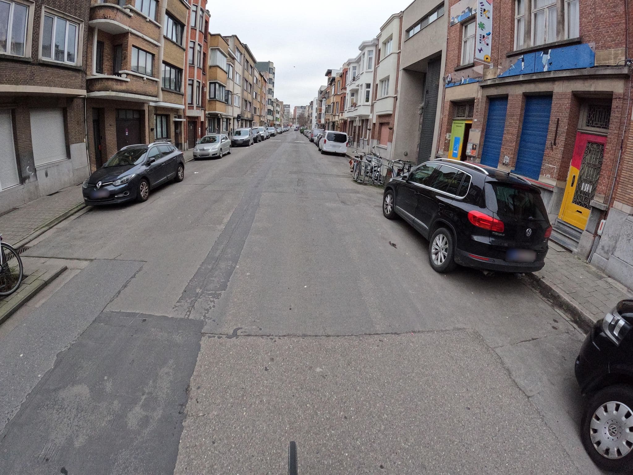 Street view near Jeugdcentrum De Cluys, Borgerhout — © koninklijke (CC BY-SA · Mapillary)