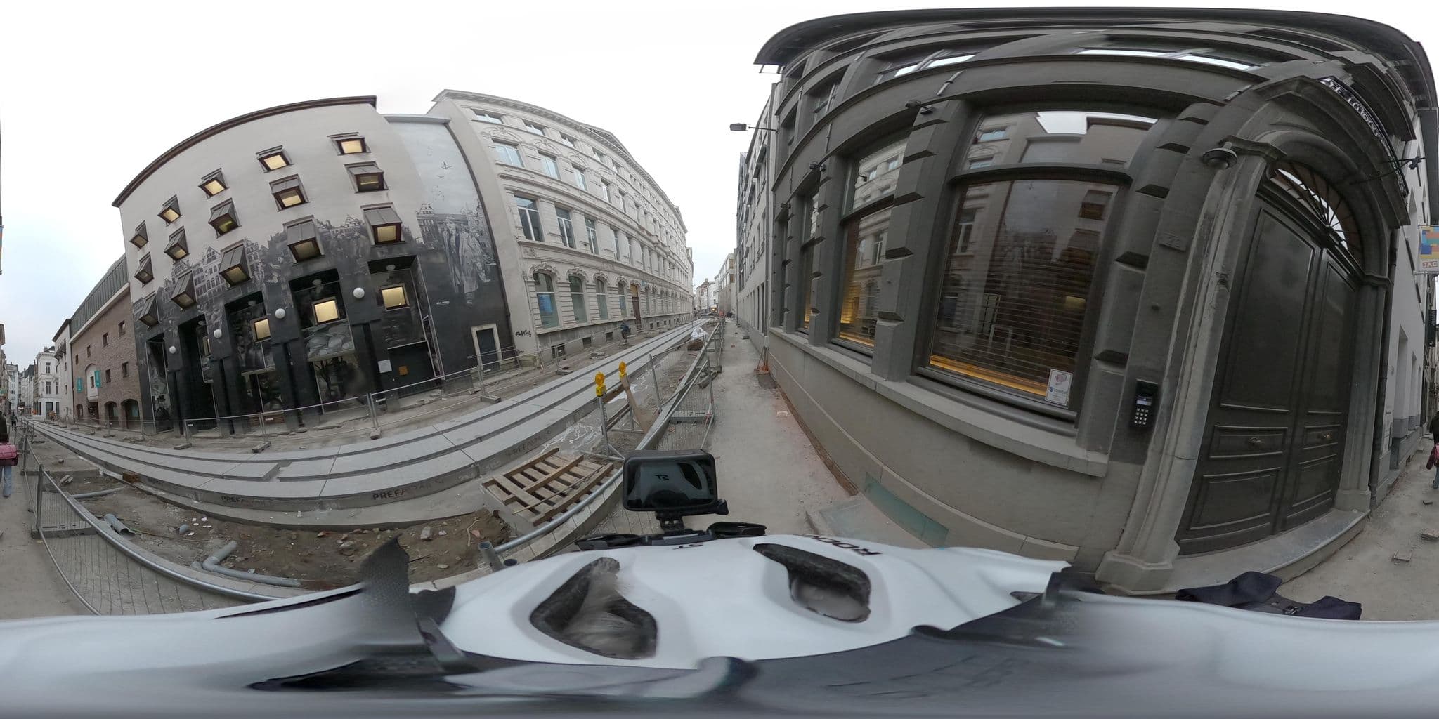 Street view near Hotel Julien, Antwerp — © konink360 (CC BY-SA · Mapillary)