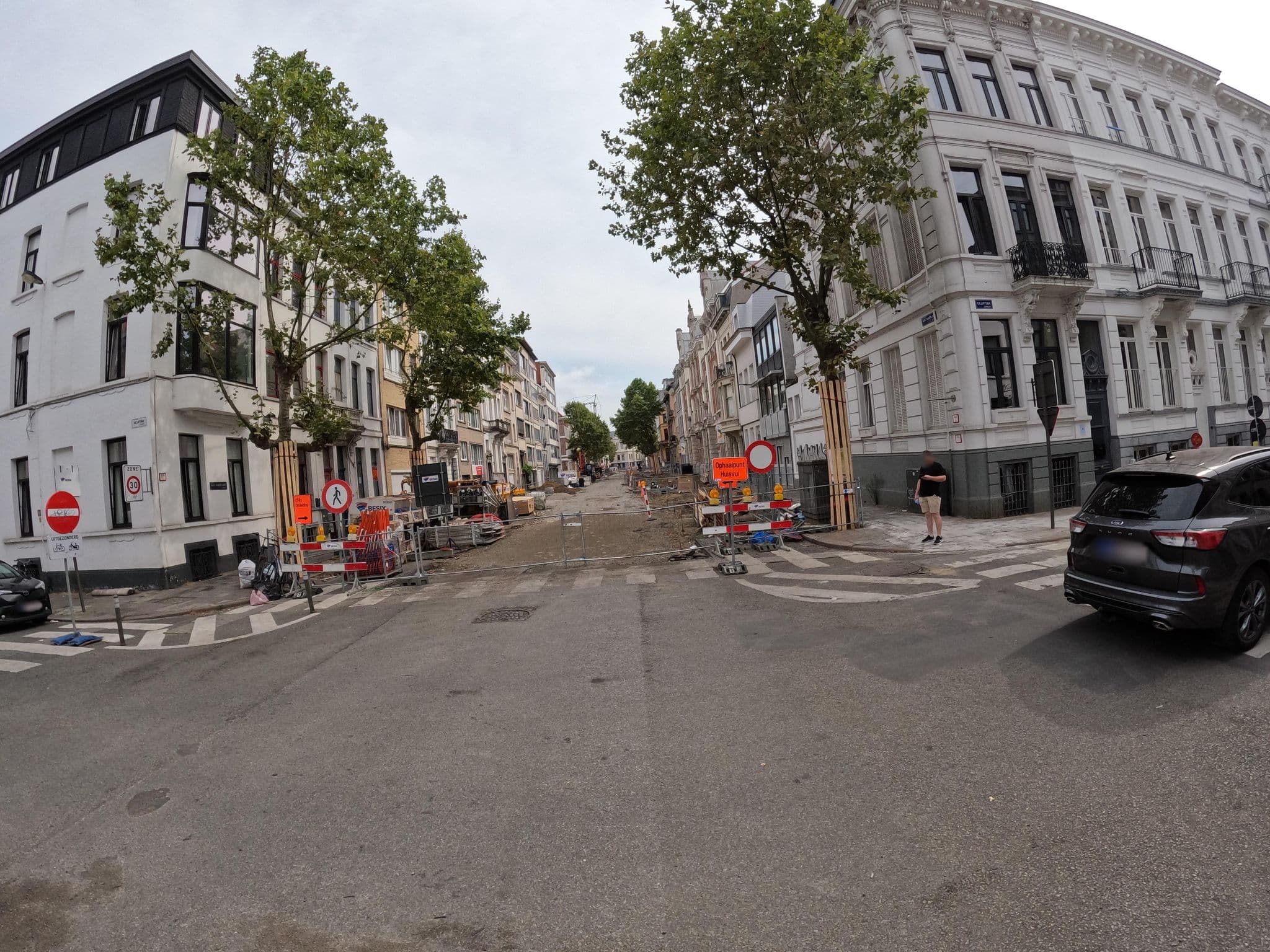 Street view near Room : The Golden Eye, Antwerp — © koninklijke (CC BY-SA · Mapillary)