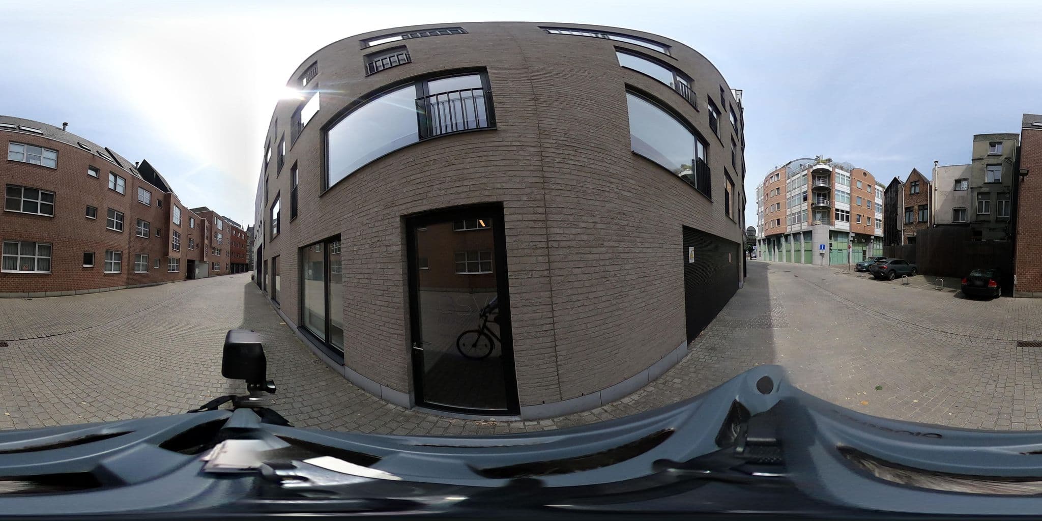 Street view near Antigone Hotel Antwerp, Antwerp — © konink360 (CC BY-SA · Mapillary)