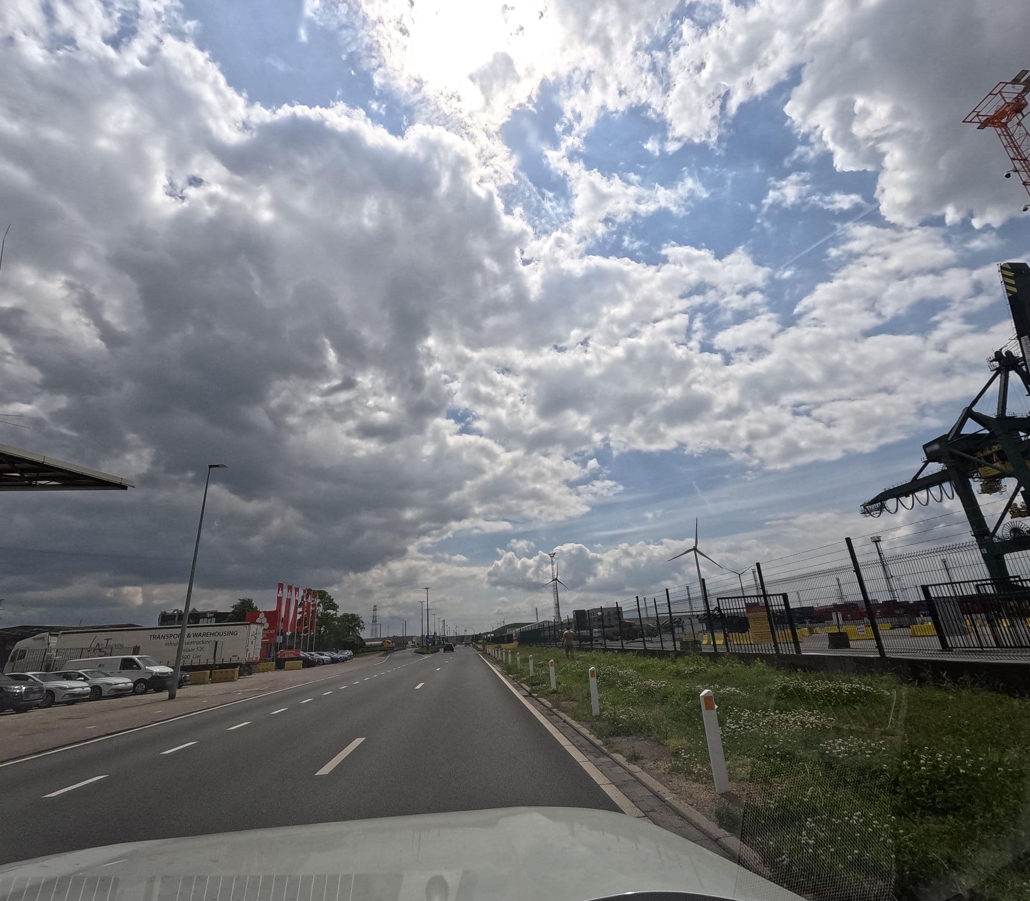 Street view near Magnum, Stabroek — © filipc (CC BY-SA · Mapillary)