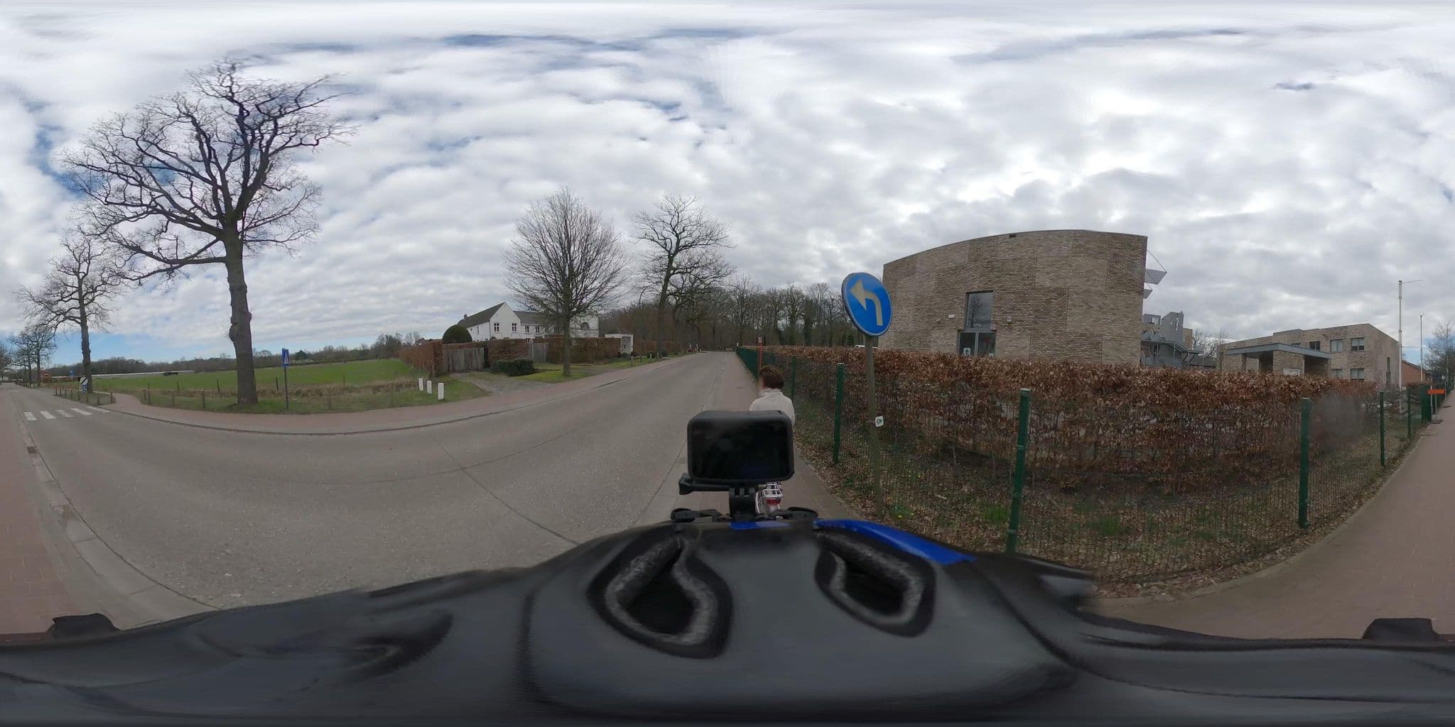 Street view near Ipo Zonnebos, 's-Gravenwezel — © konink360 (CC BY-SA · Mapillary)