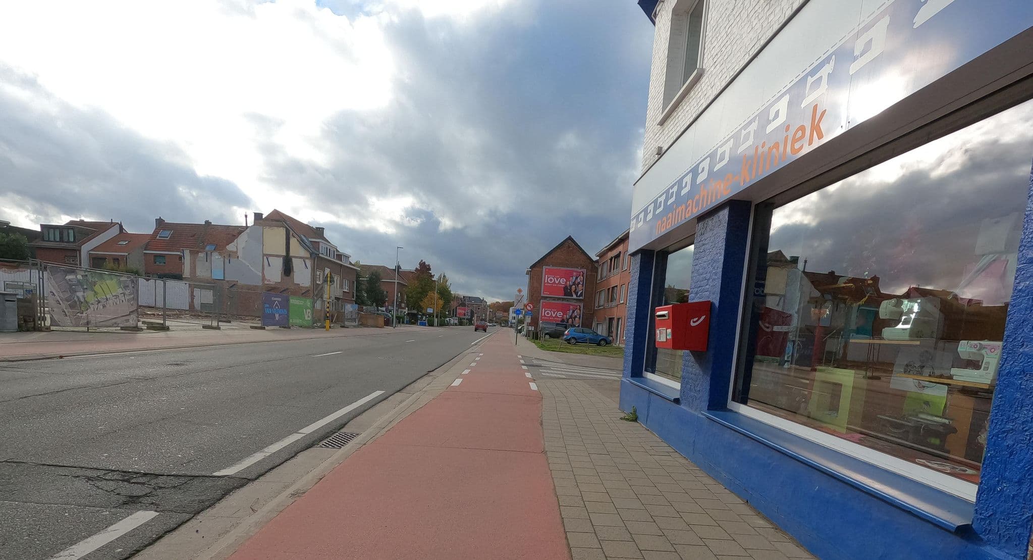 Street view near huize Waes, Merksem — © koninklijke (CC BY-SA · Mapillary)