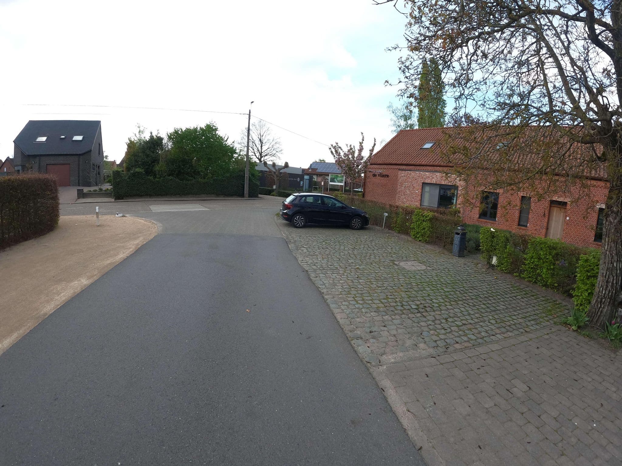 Street view near De Vliere, Beerse — © koninklijke (CC BY-SA · Mapillary)