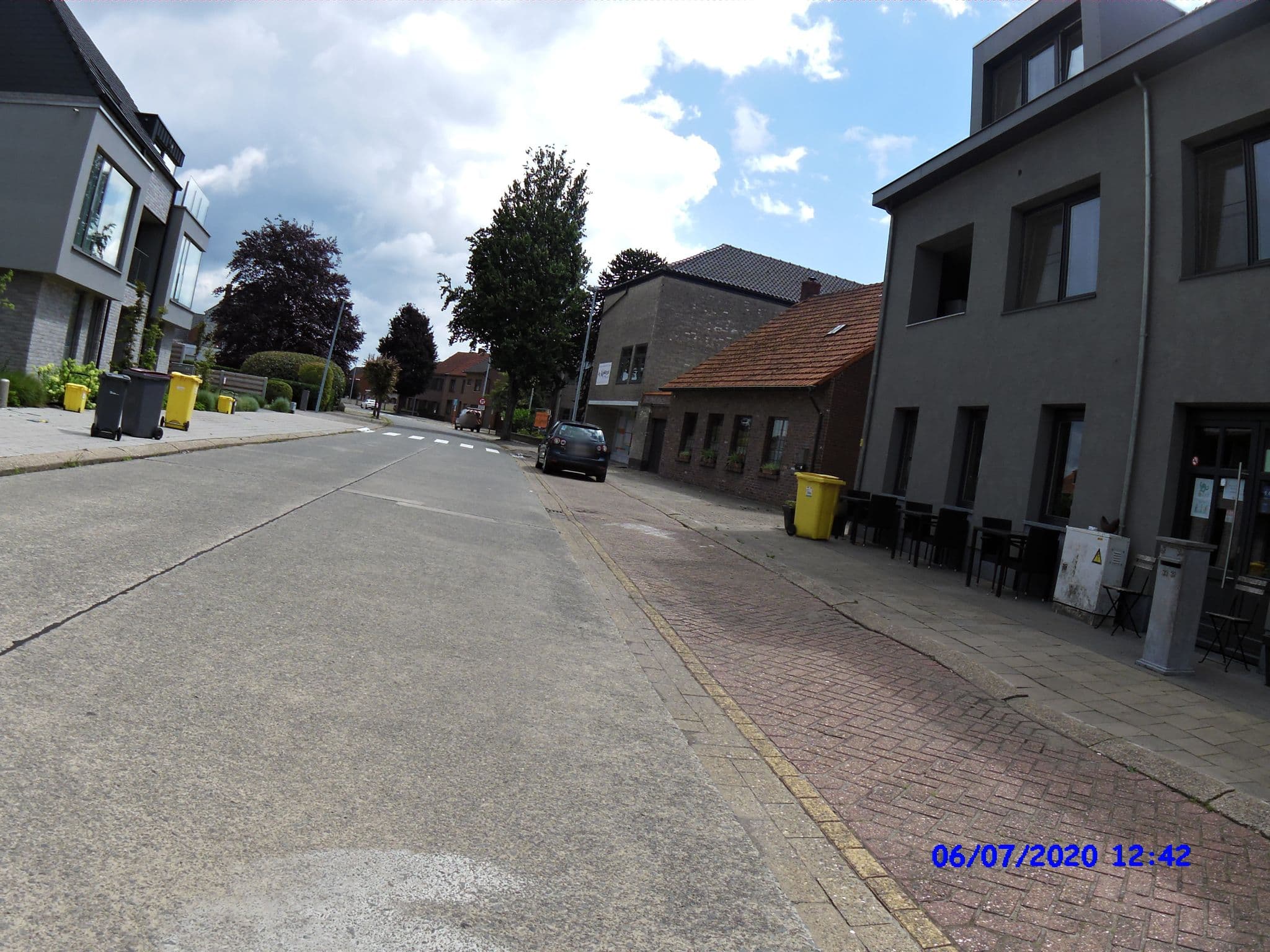 Street view near Hotel Golden Dragon, Dessel — © thierry1030 (CC BY-SA · Mapillary)