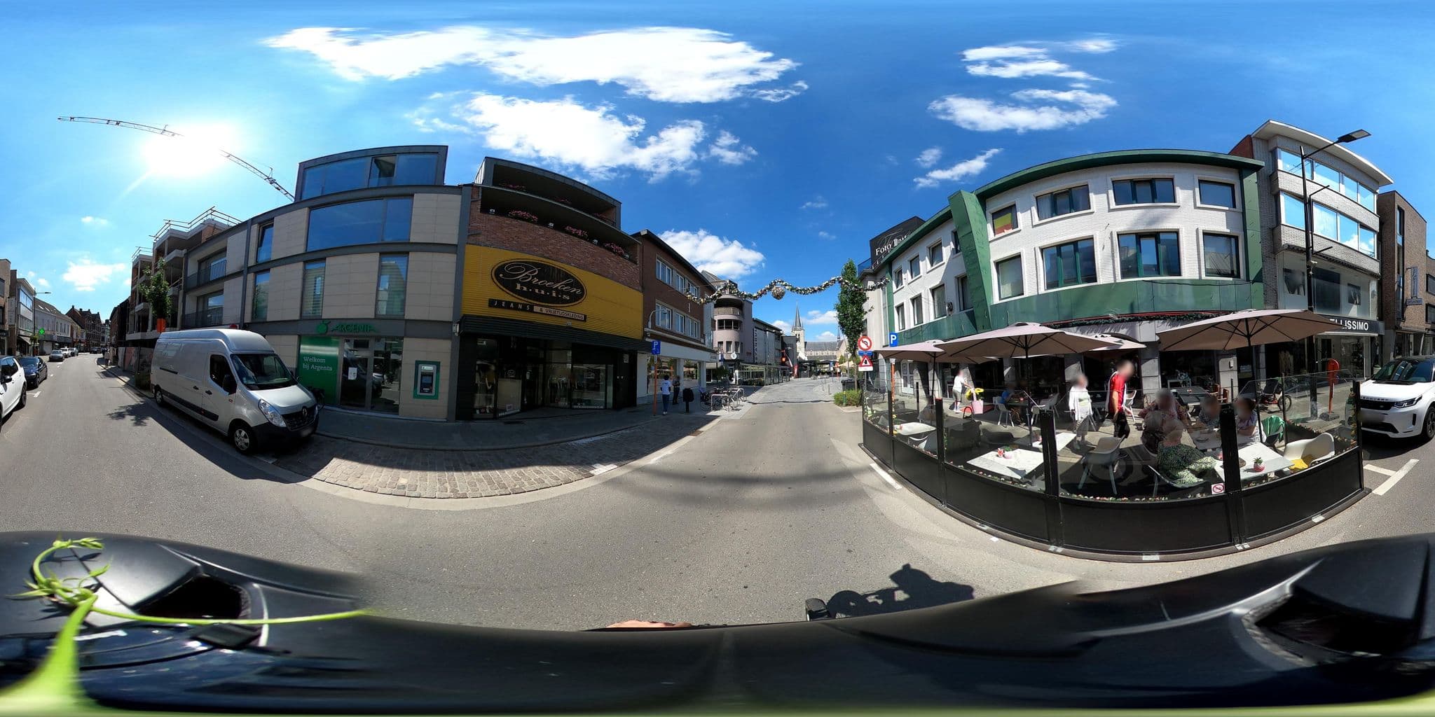Street view near Esplanada studios, Geel — © dentonny (CC BY-SA · Mapillary)