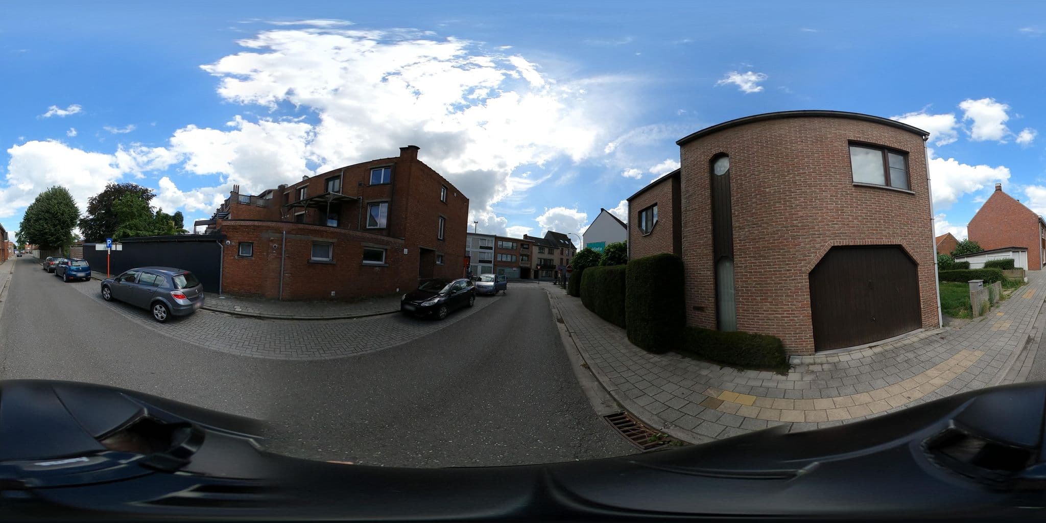Street view near Cordie Hotel, Geel — © dentonny (CC BY-SA · Mapillary)