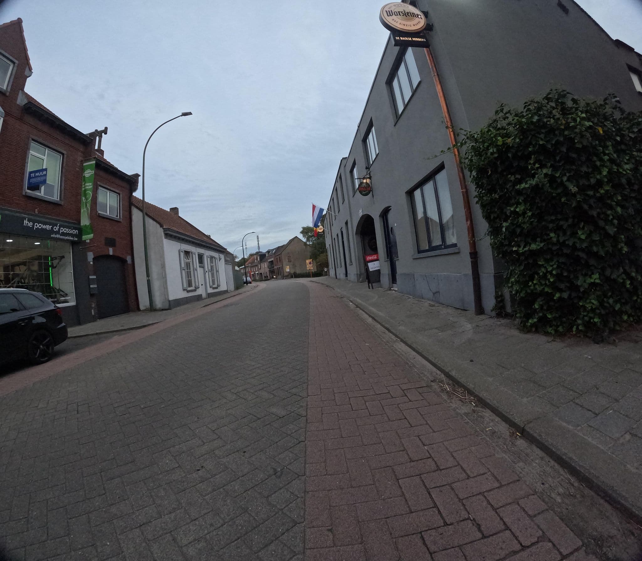 Street view near Hotel Den Bonten Os, Baarle-Hertog — © filipc (CC BY-SA · Mapillary)
