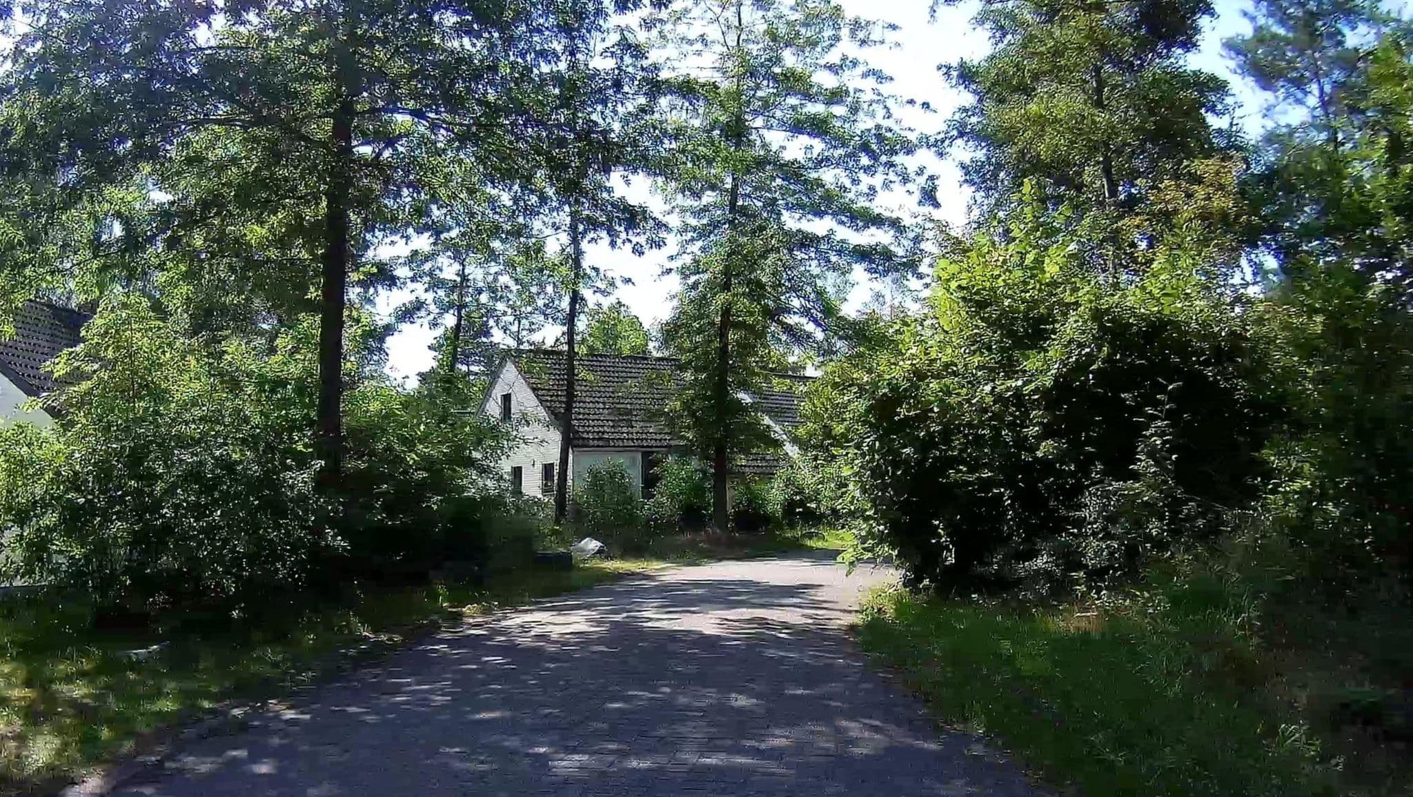 Street view near Cottage 524, Balen — © micmin1972 (CC BY-SA · Mapillary)
