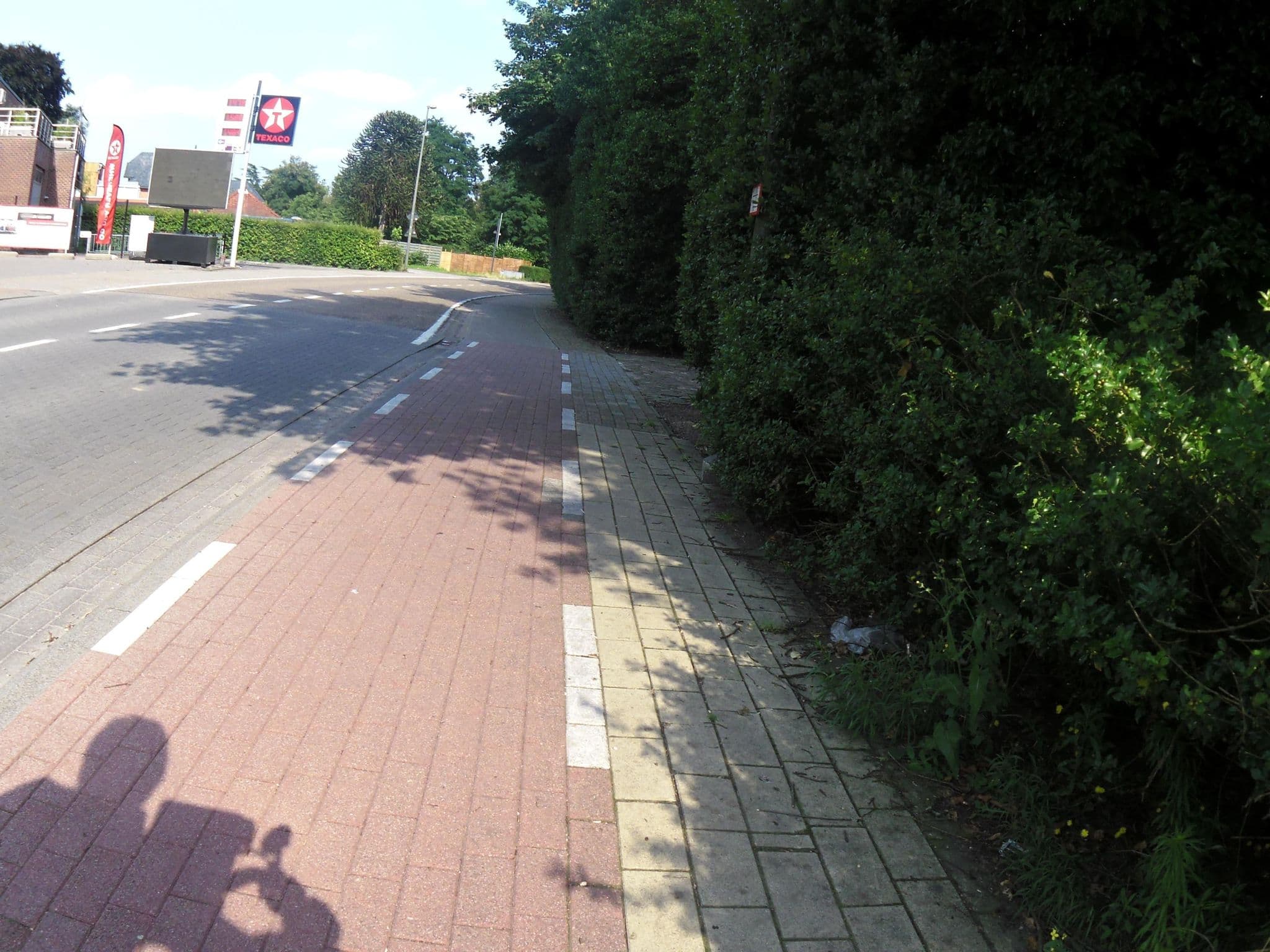 Street view near Villa Neeckx, Lommel — © thierry1030 (CC BY-SA · Mapillary)