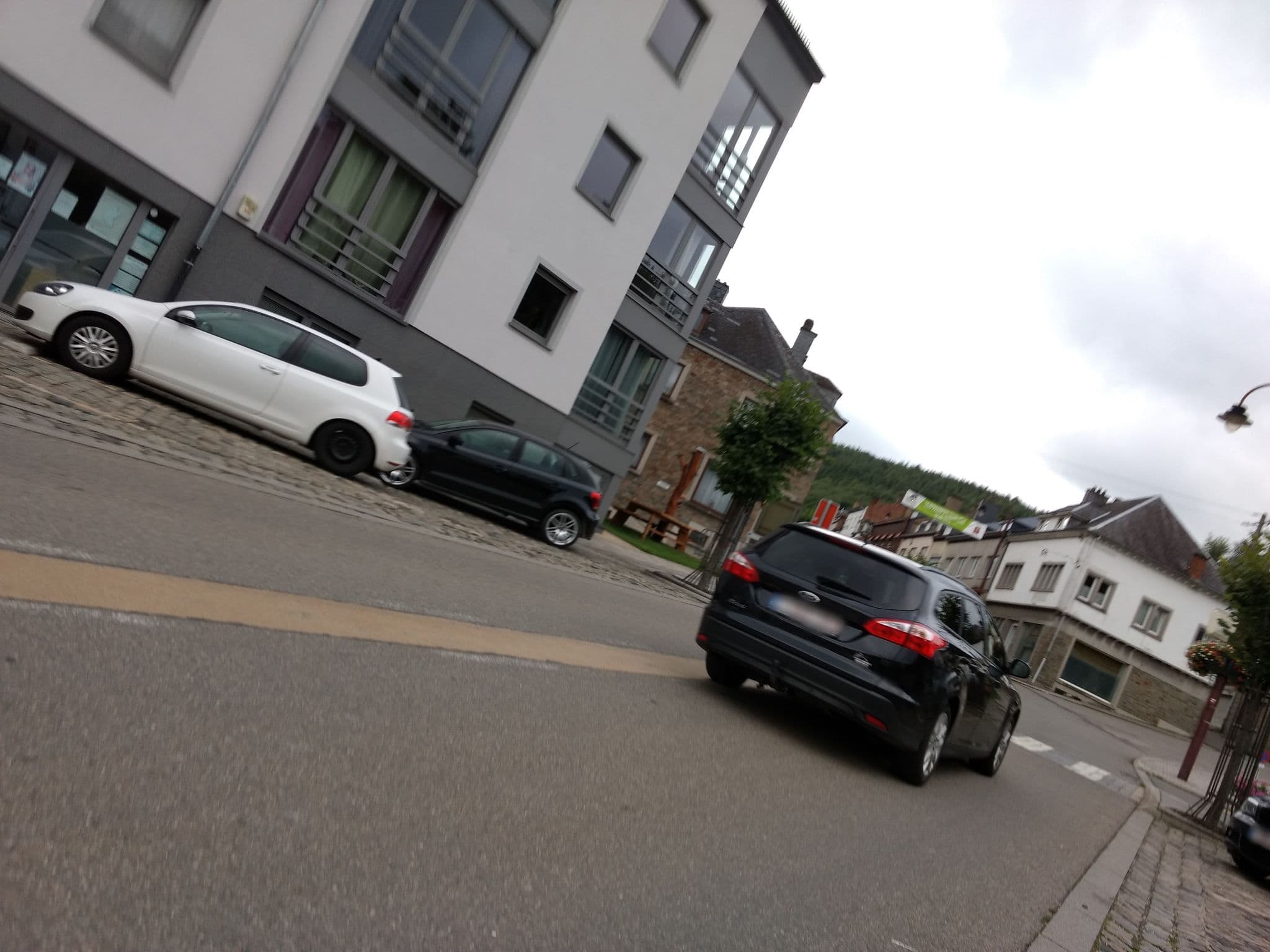 Street view near Hotel des Postes, Houffalize — © polyglot (CC BY-SA · Mapillary)