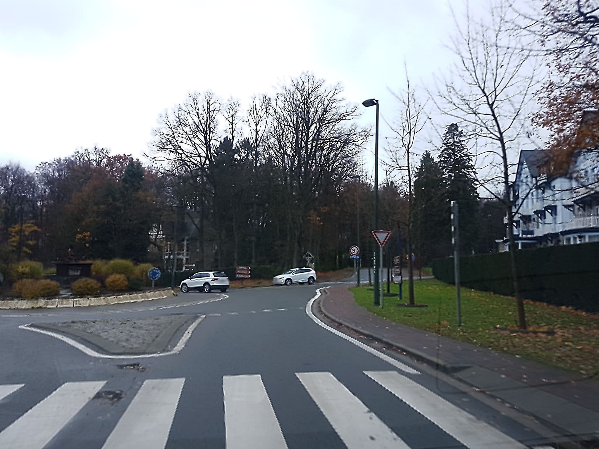 Street view near Cl Est Venu Ici, Spa — © reine5 (CC BY-SA · Mapillary)
