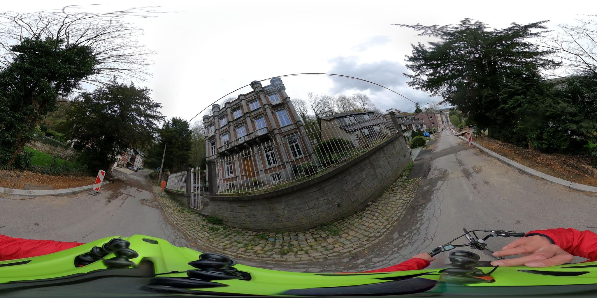 Street view near Chatoiment, Spa — © RRRz (CC BY-SA · Mapillary)