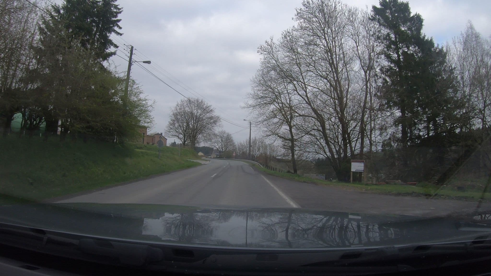 Street view near La ferme de madeleine, Wardin — © vinisa (CC BY-SA · Mapillary)
