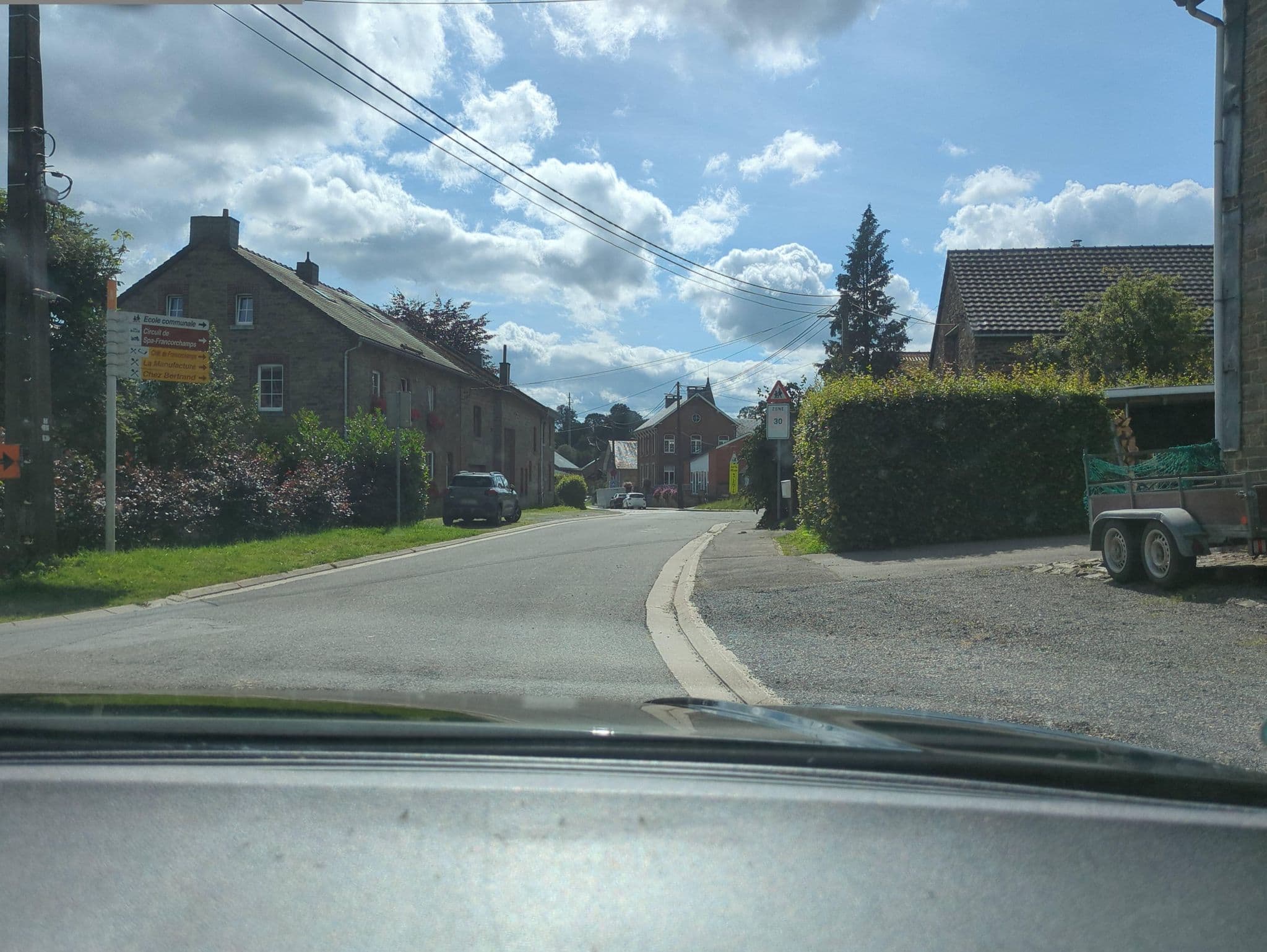 Street view near Auberge Francopole, Francorchamps — © helfrich (CC BY-SA · Mapillary)