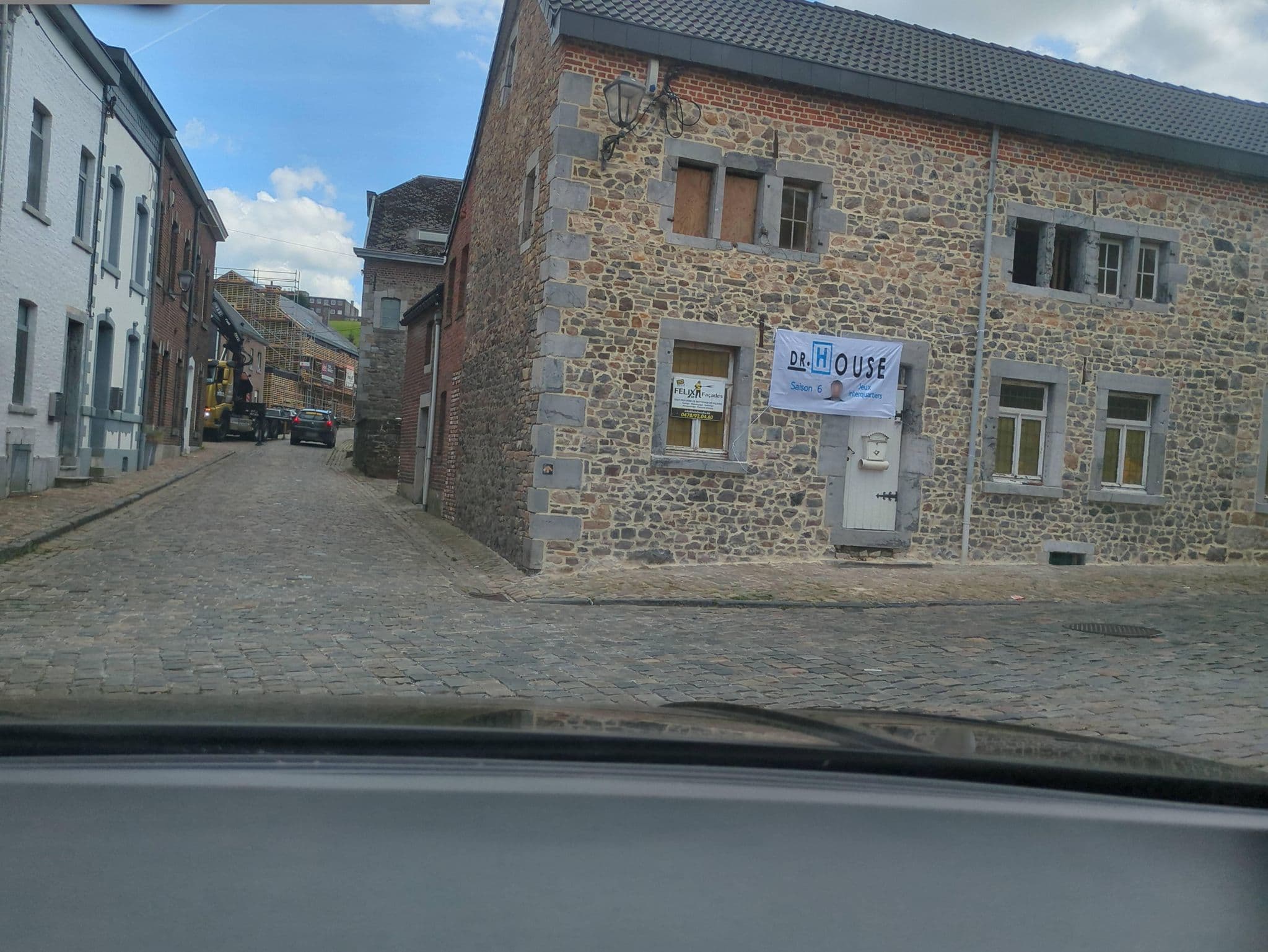 Street view near Le Relais Saint-Jacques, Clermont — © helfrich (CC BY-SA · Mapillary)