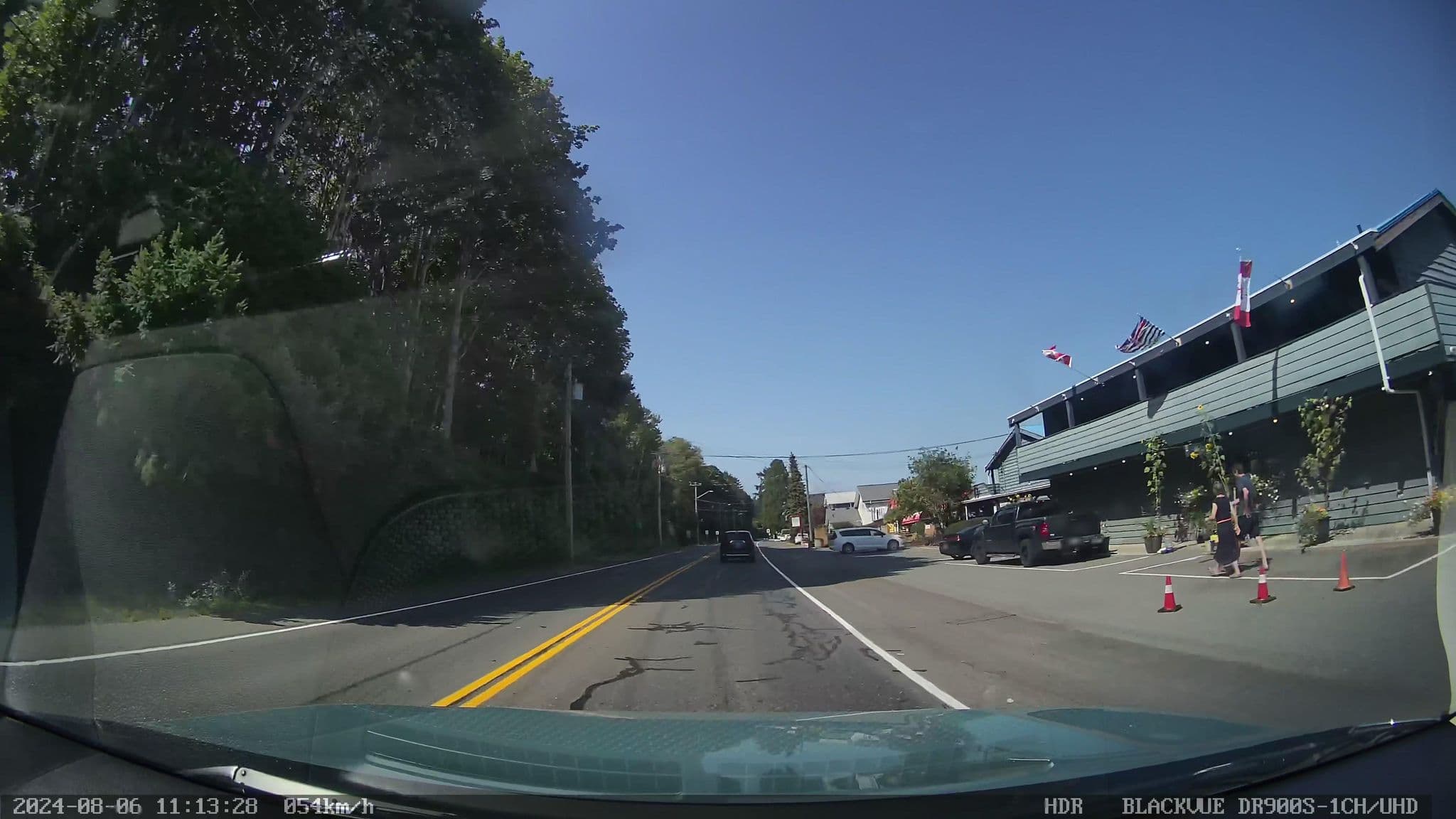 Street view near Sand Pebbles Inn, Qualicum Beach — © davidmetcalfe (CC BY-SA · Mapillary)