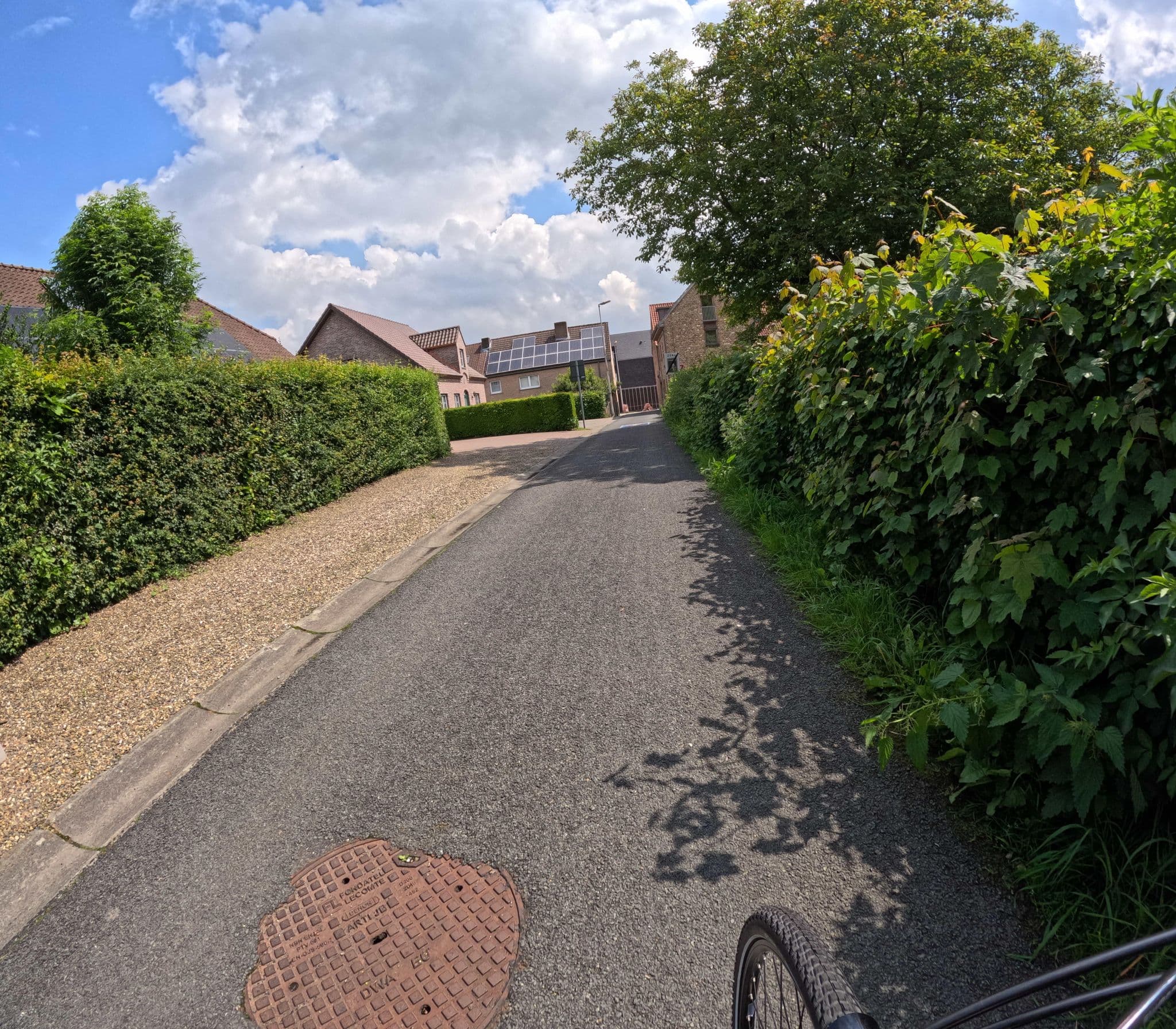 Street view near Gastenkamers Op de Wal, Stokkem — © madel (CC BY-SA · Mapillary)