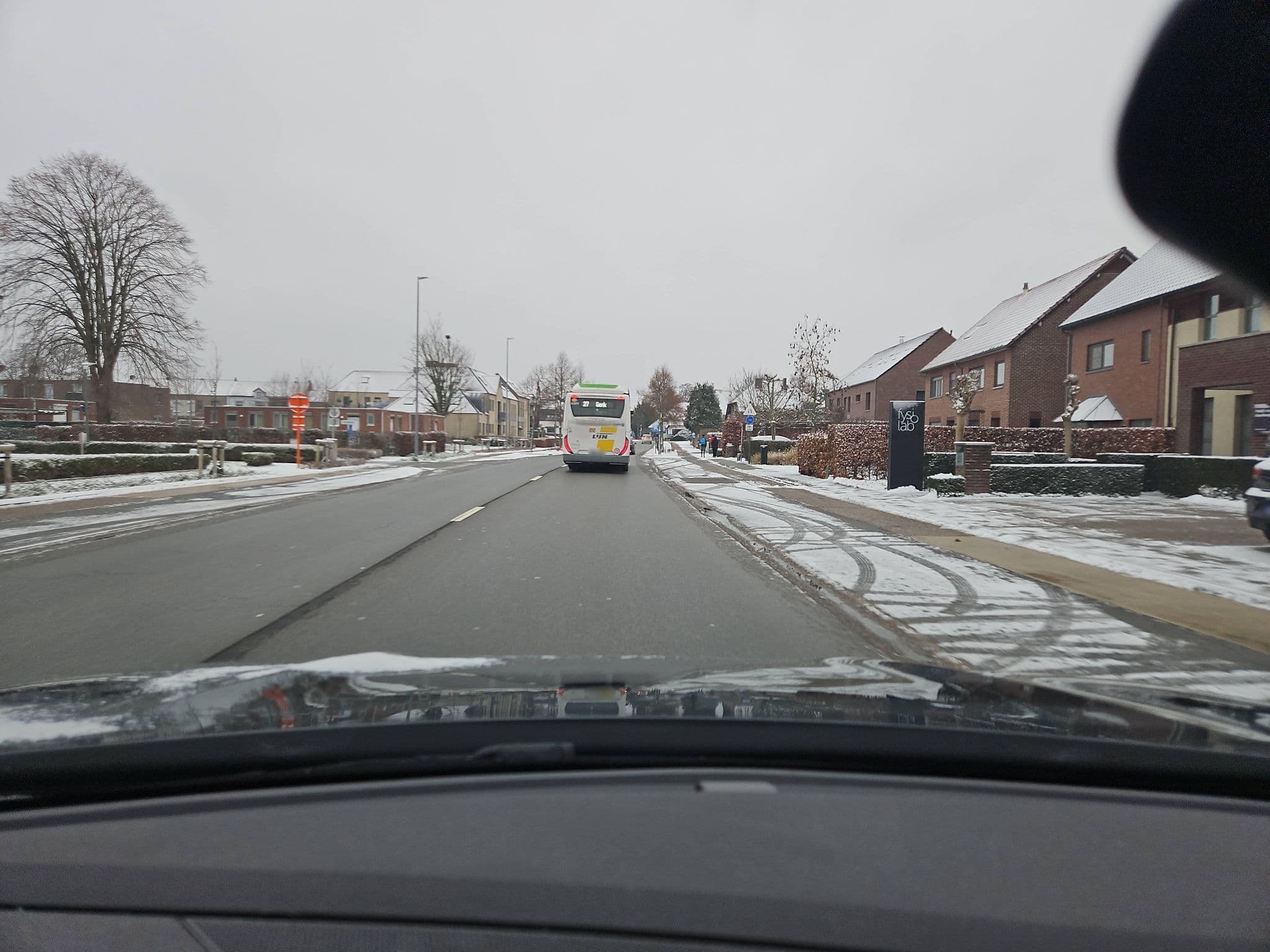Street view near Mieke & hector Hotel (Maaseik), Maaseik — © toho (CC BY-SA · Mapillary)