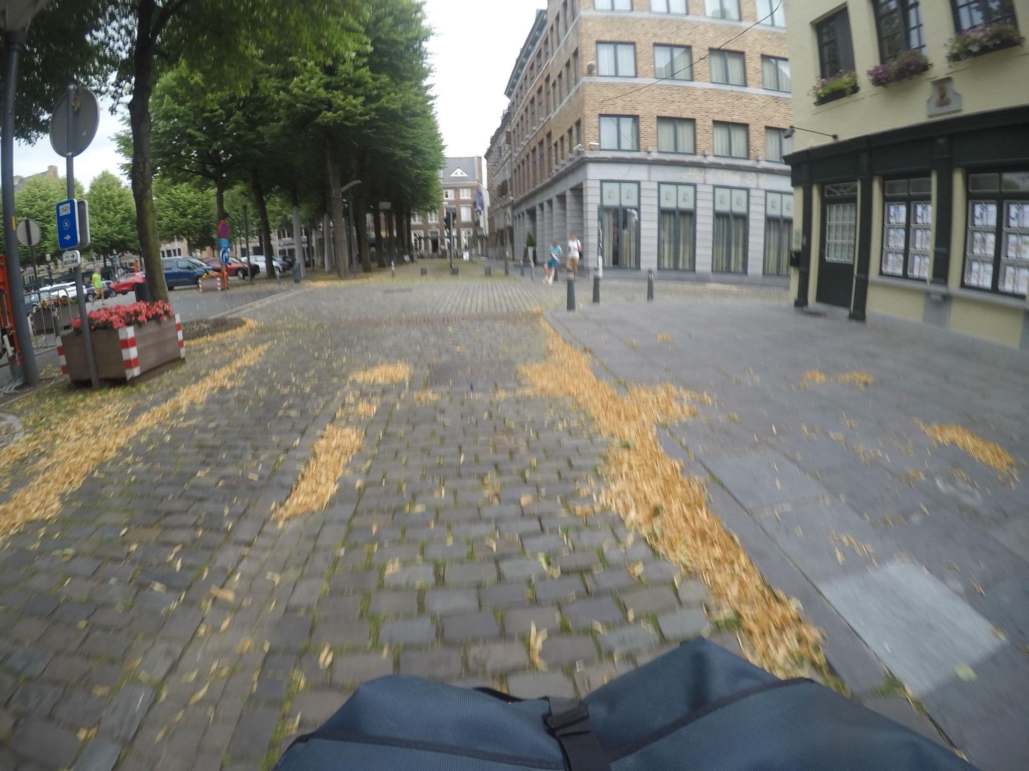 Street view near Toeristische Dienst Maaseik, Maaseik — © mfa (CC BY-SA · Mapillary)