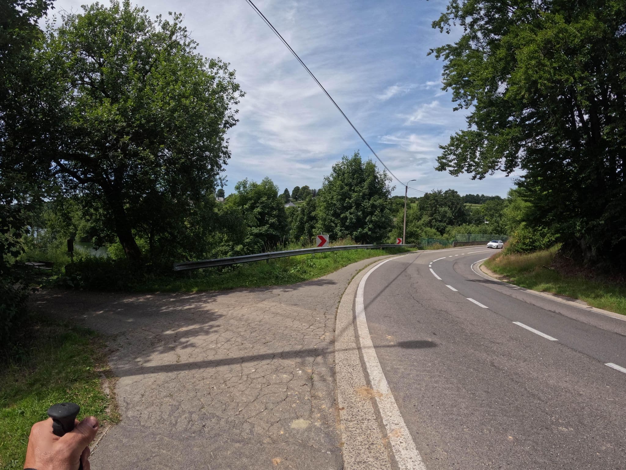 Street view near B&B Le Jeune Marronnier, Robertville — © vinisa (CC BY-SA · Mapillary)