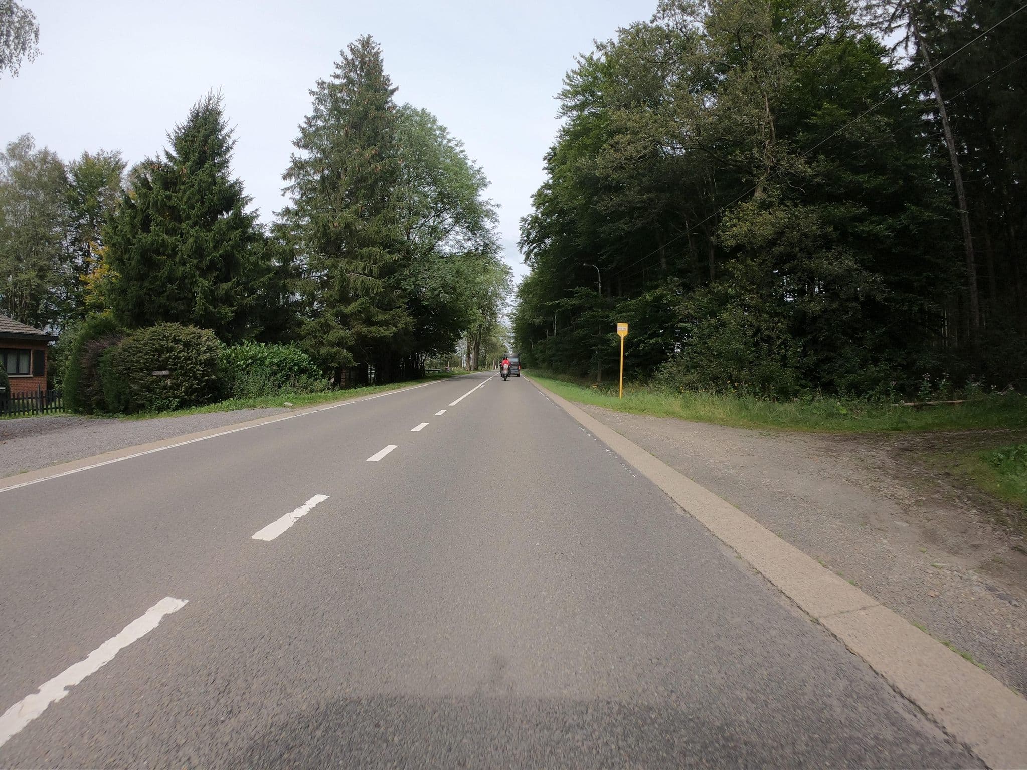 Street view near Vakantiehuisje Waimes, Waimes — © joostjakob (CC BY-SA · Mapillary)
