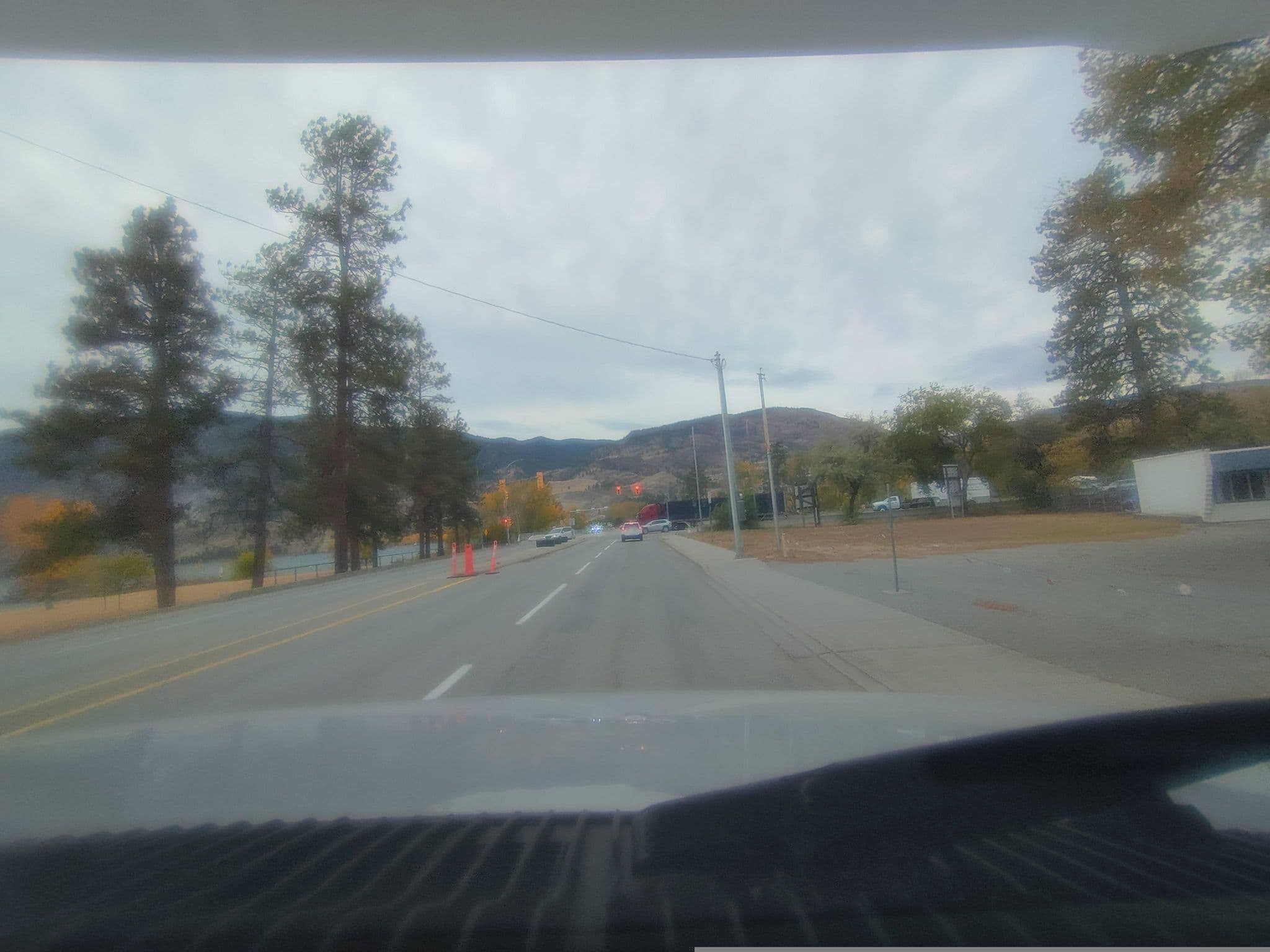 Street view near Edgewater Motel, Penticton — © kibour (CC BY-SA · Mapillary)