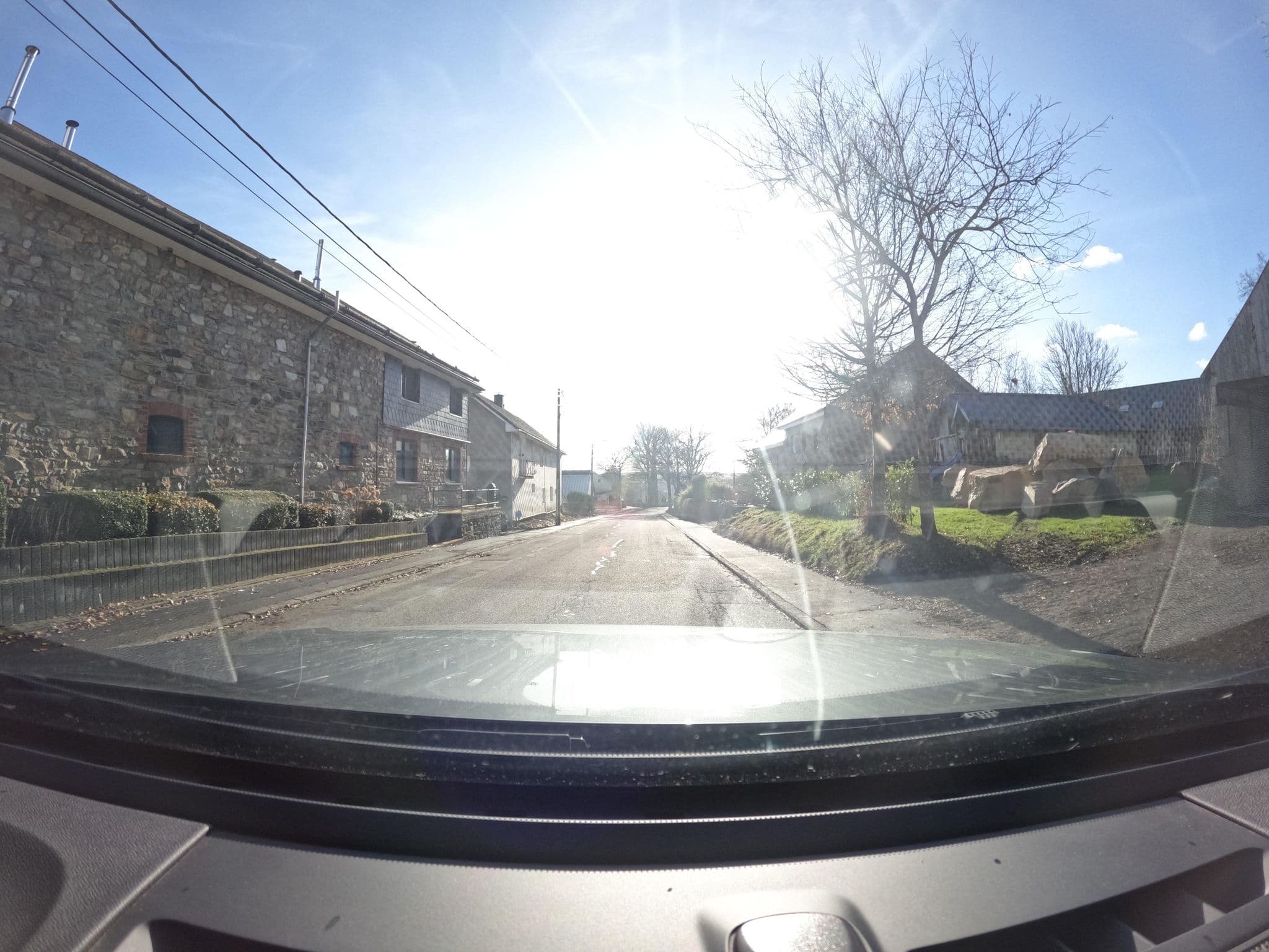 Street view near The Cottage, Amblève — © vinisa (CC BY-SA · Mapillary)