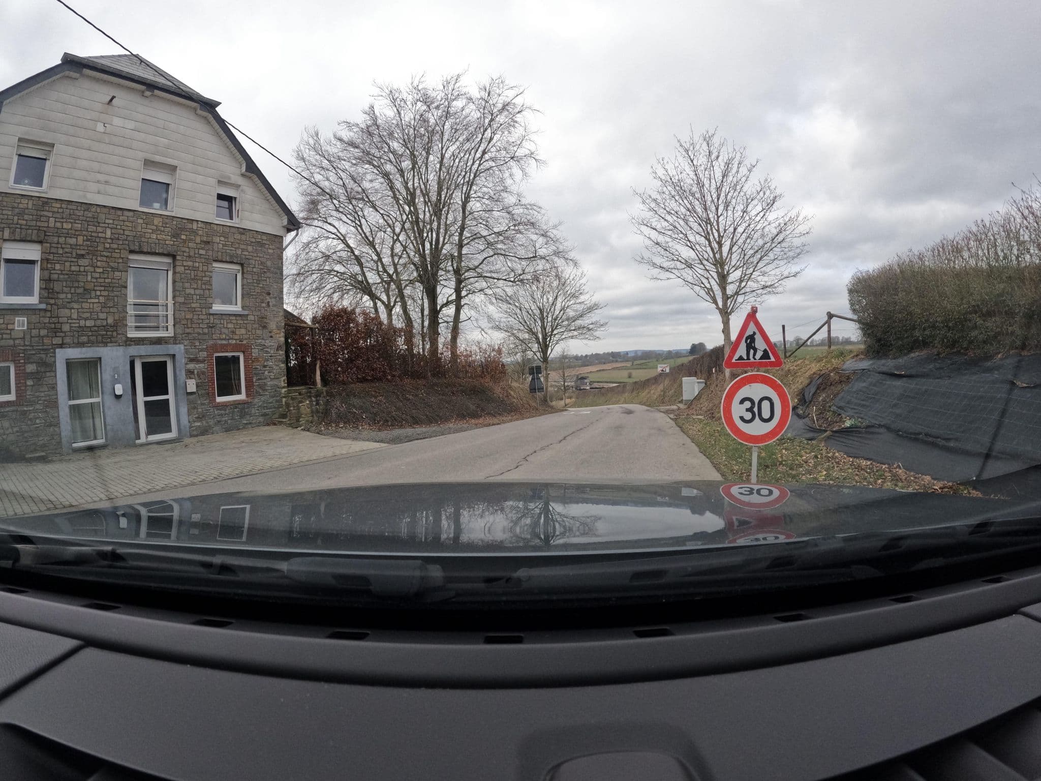 Street view near Vakantiehuis Belvilla, Heppenbach — © vinisa (CC BY-SA · Mapillary)