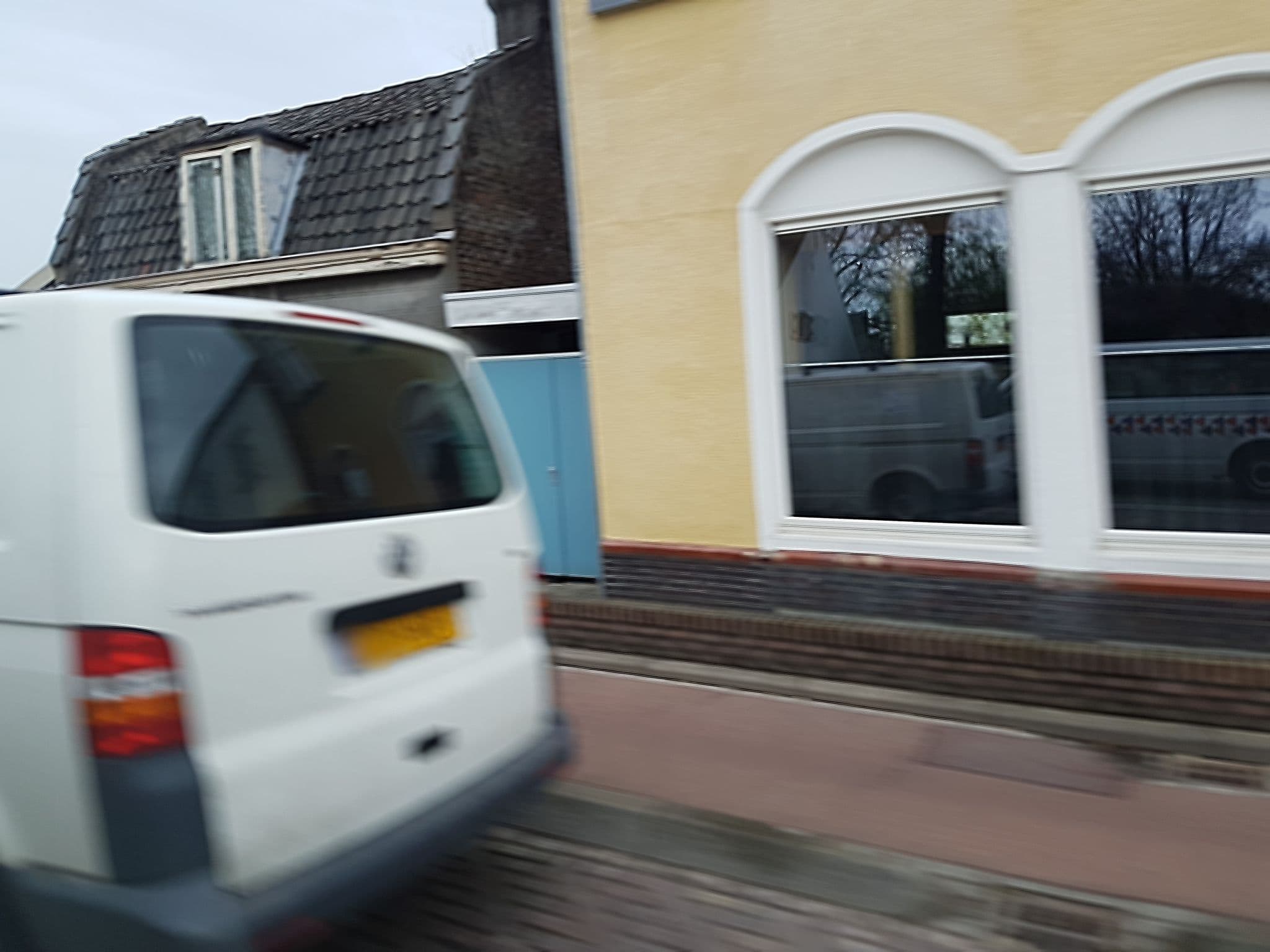 Street view near Villa loca, Oud-Caberg — © filipc (CC BY-SA · Mapillary)