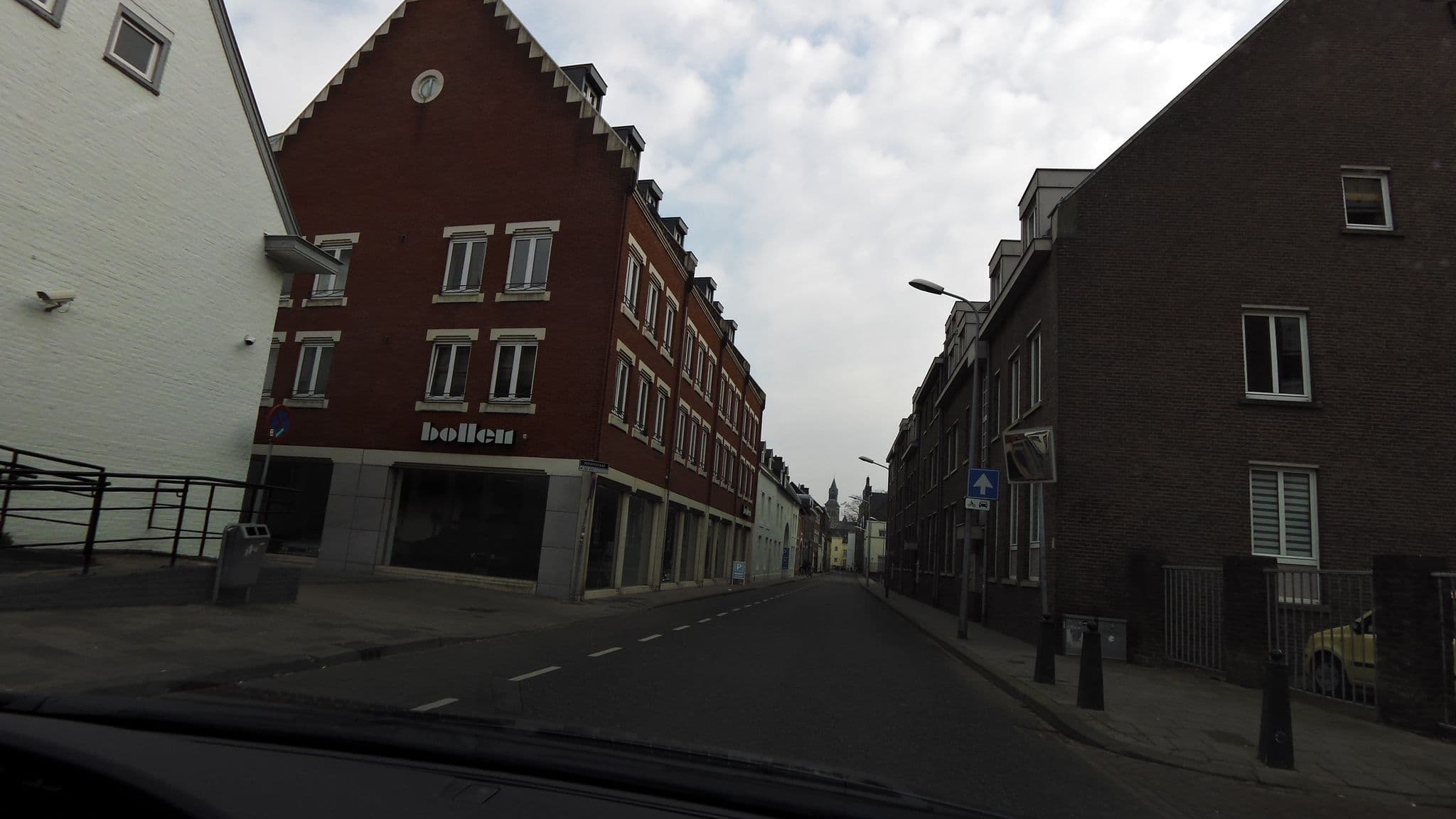 Street view near Pension Jekerzicht, Maastricht — © madel (CC BY-SA · Mapillary)