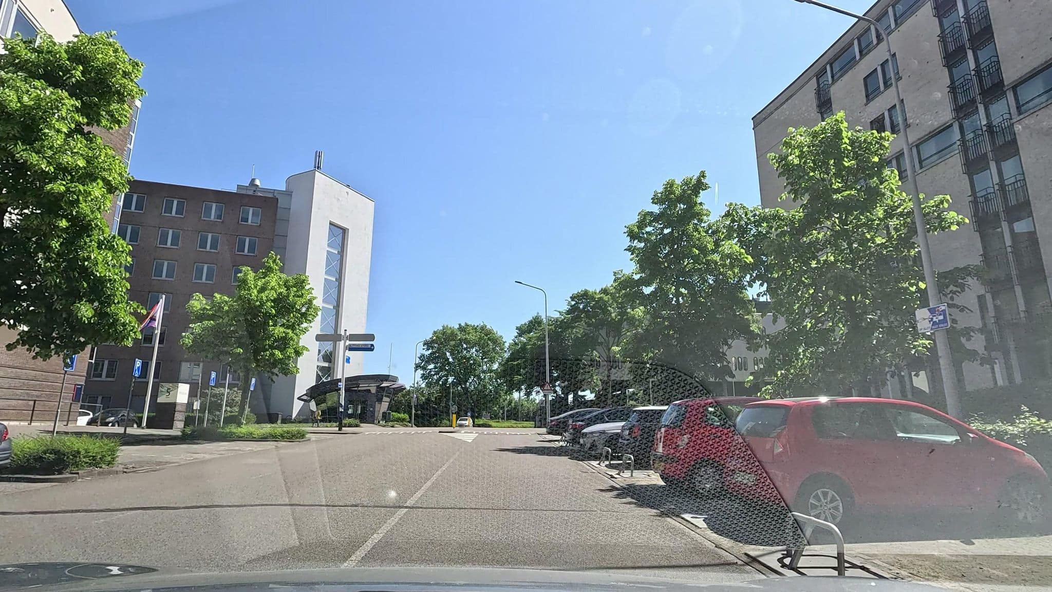 Street view near Apart Hotel Randwyck, Heer — © thewizard (CC BY-SA · Mapillary)