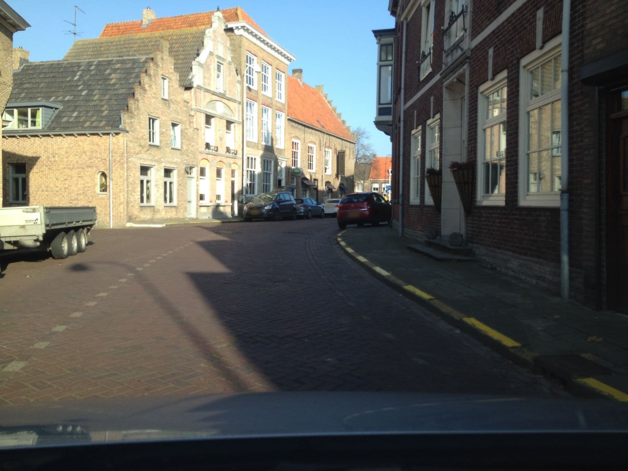 Street view near De vier Heemskinderen, IJzendijke — © ottokar (CC BY-SA · Mapillary)