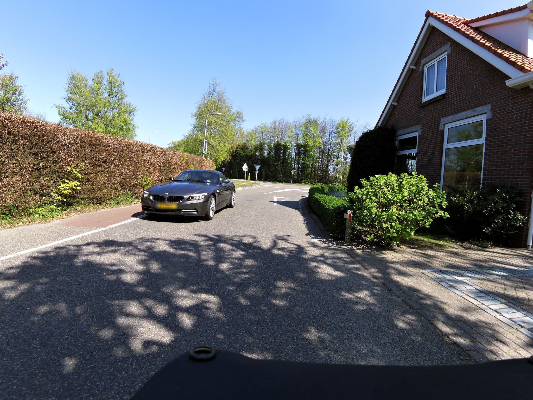 Street view near B&B Berkenrode, Oostvoorne — © sander_h (CC BY-SA · Mapillary)