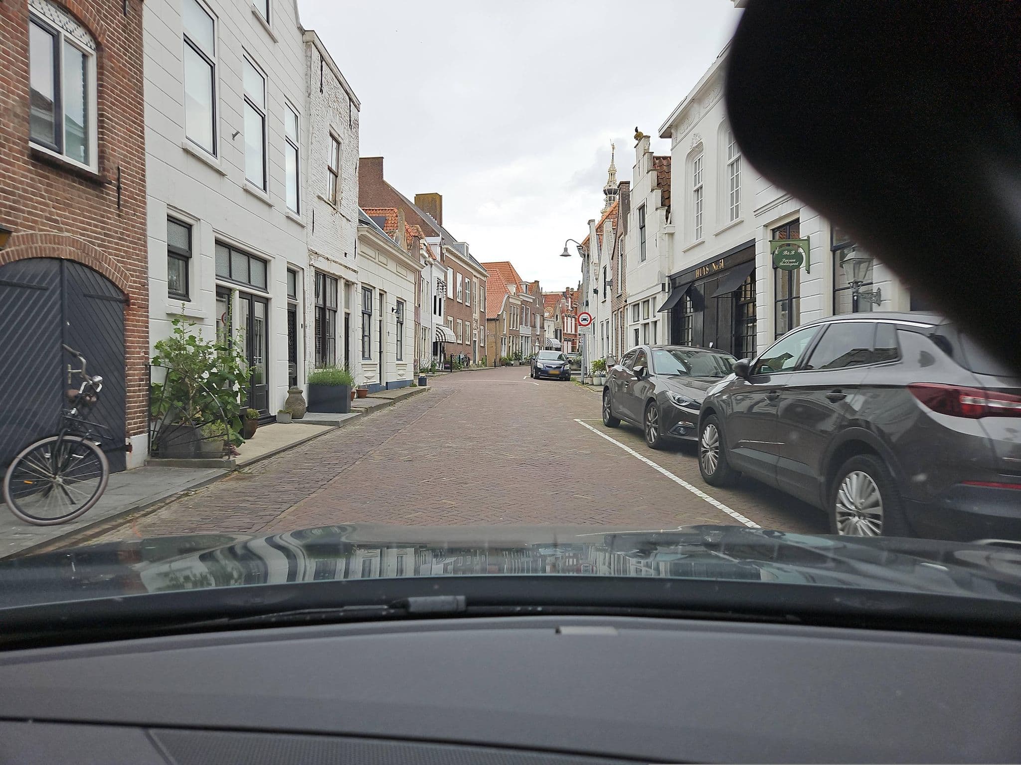 Street view near Pension Beddegoed, Zierikzee — © toho (CC BY-SA · Mapillary)