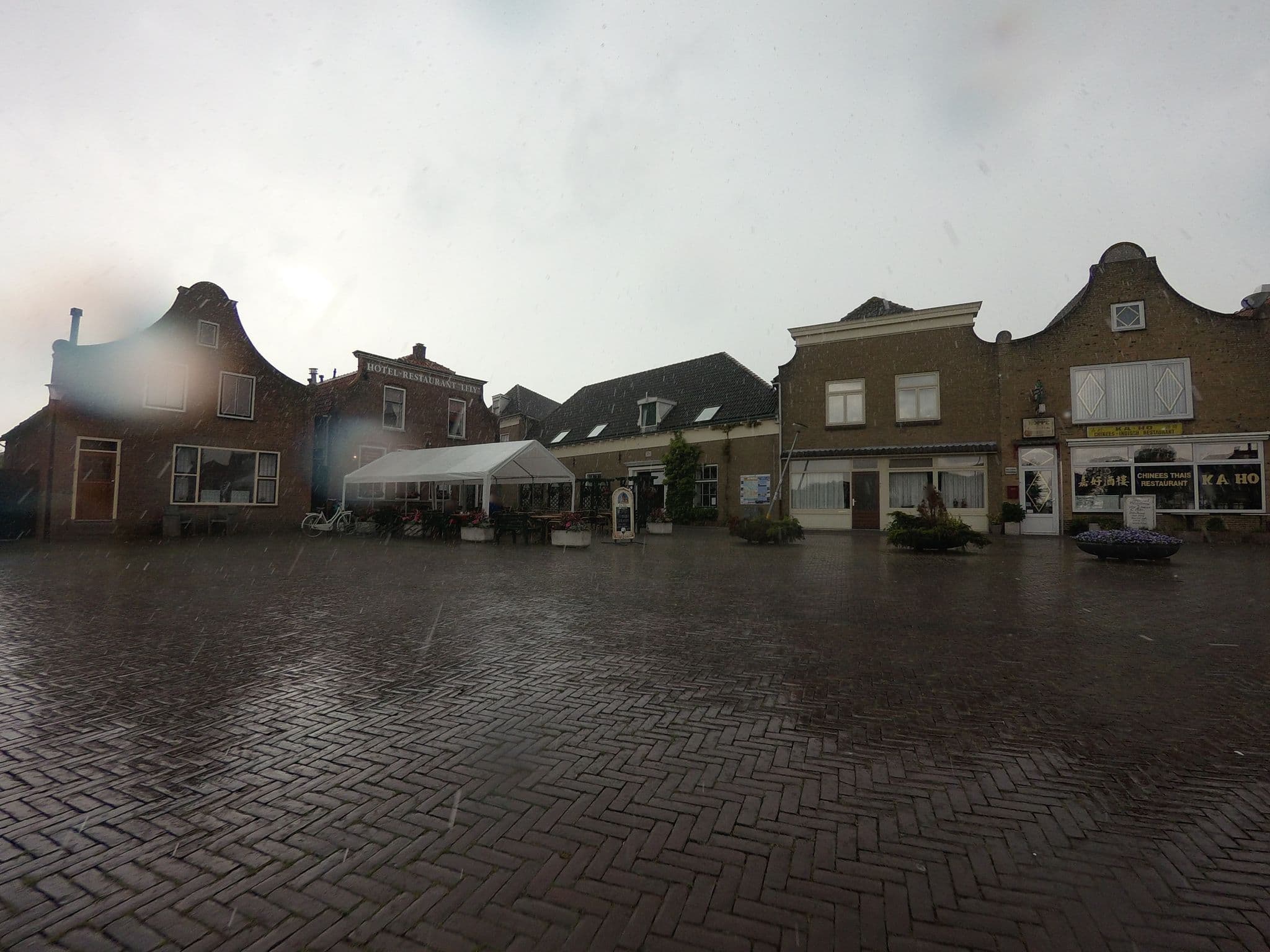 Street view near Lely Hotel-Restaurant, Middelharnis — © ankeric (CC BY-SA · Mapillary)