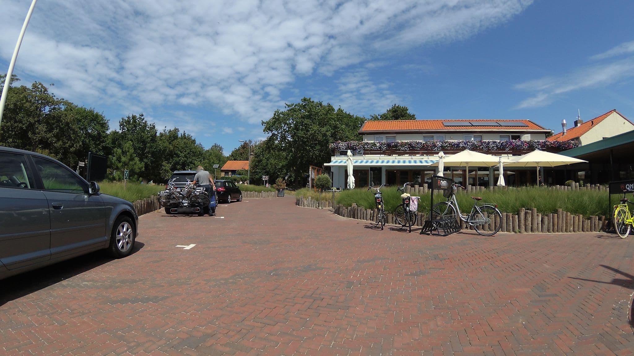 Street view near Budget Hotel Vrouwenpolder, Serooskerke — © teddy73 (CC BY-SA · Mapillary)