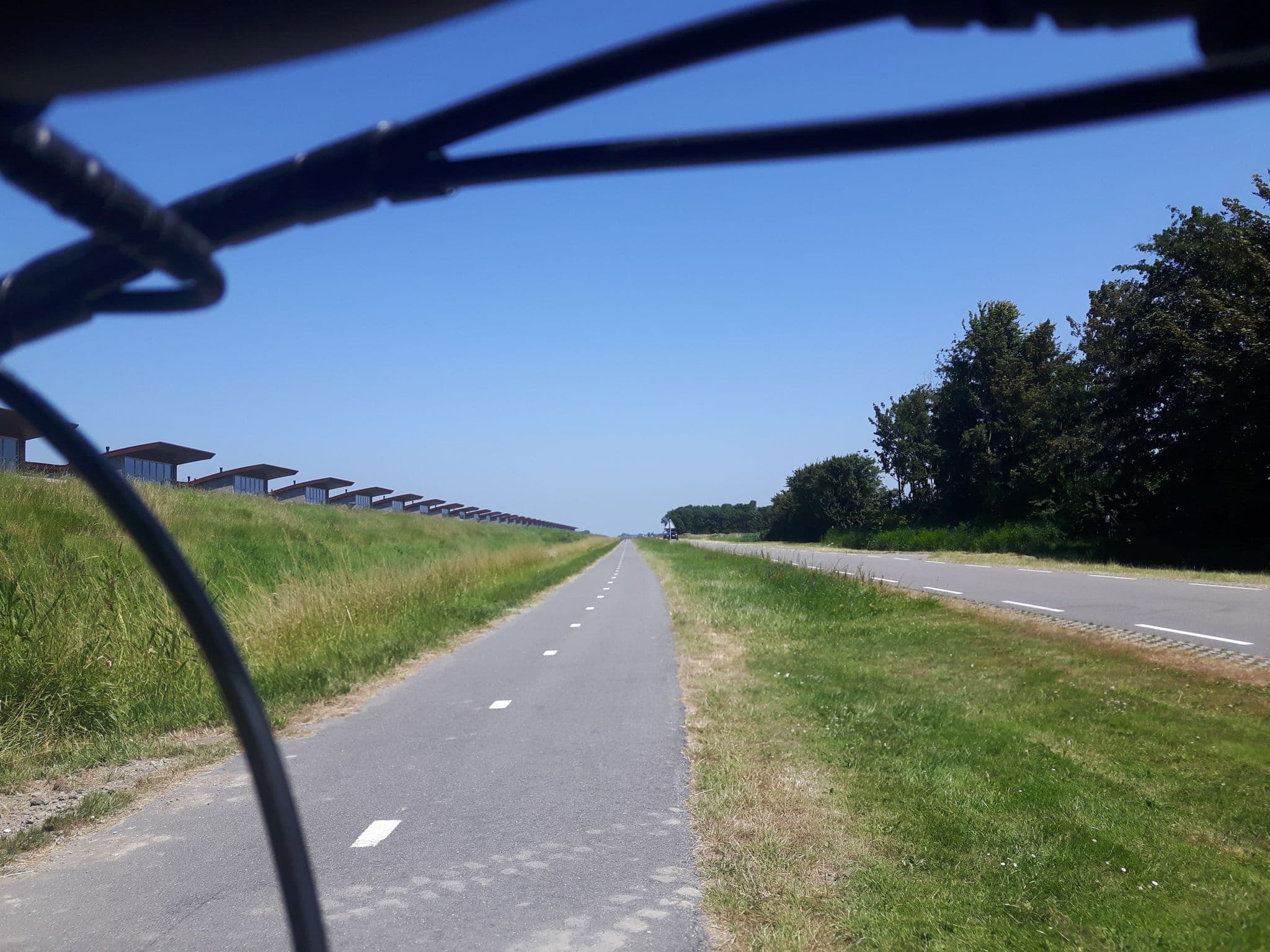 Street view near Vakantiedomein Veerse Meer, Arnemuiden — © adverburg (CC BY-SA · Mapillary)
