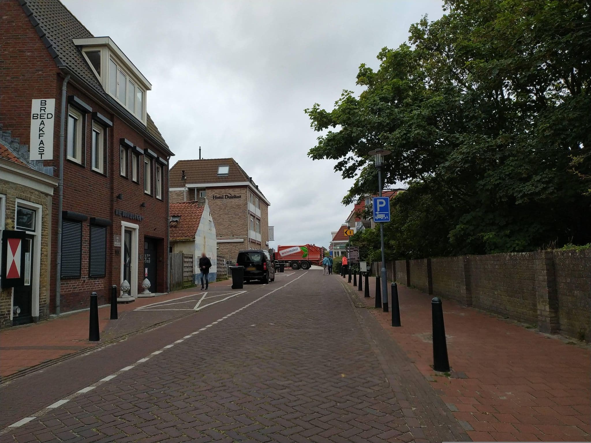 Street view near Bed & Breakfast De Dombrecht, Domburg — © steinm (CC BY-SA · Mapillary)